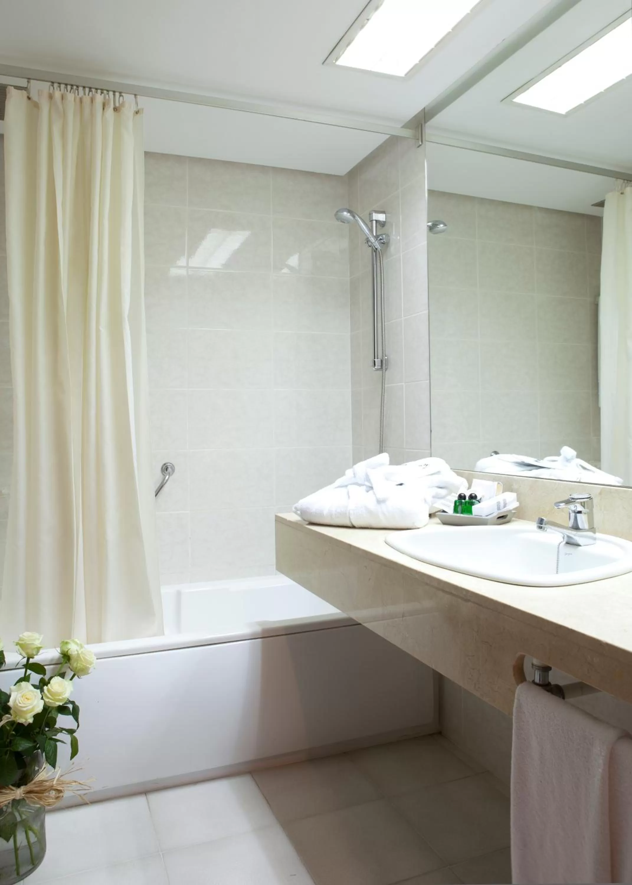 Bathroom in Intur Castellon