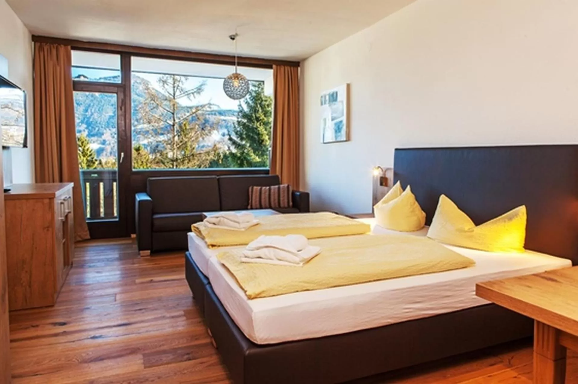 Photo of the whole room, Bed in Appartementhaus Dachsteinblick