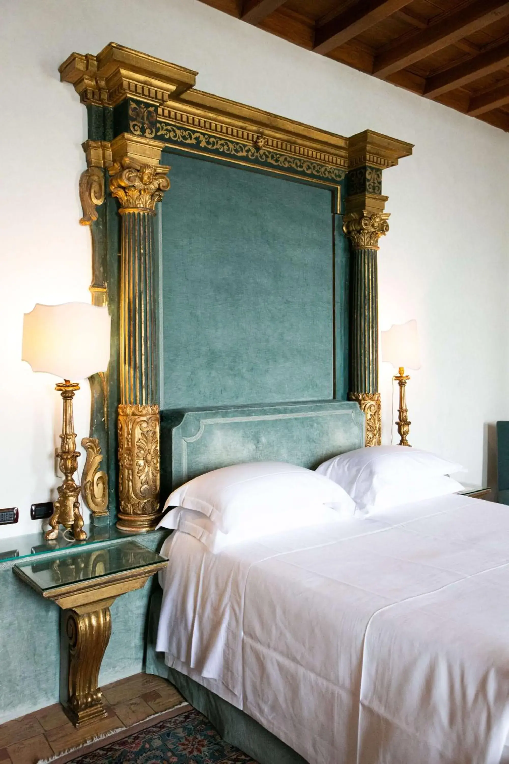 Bedroom, Bed in La Posta Vecchia Hotel