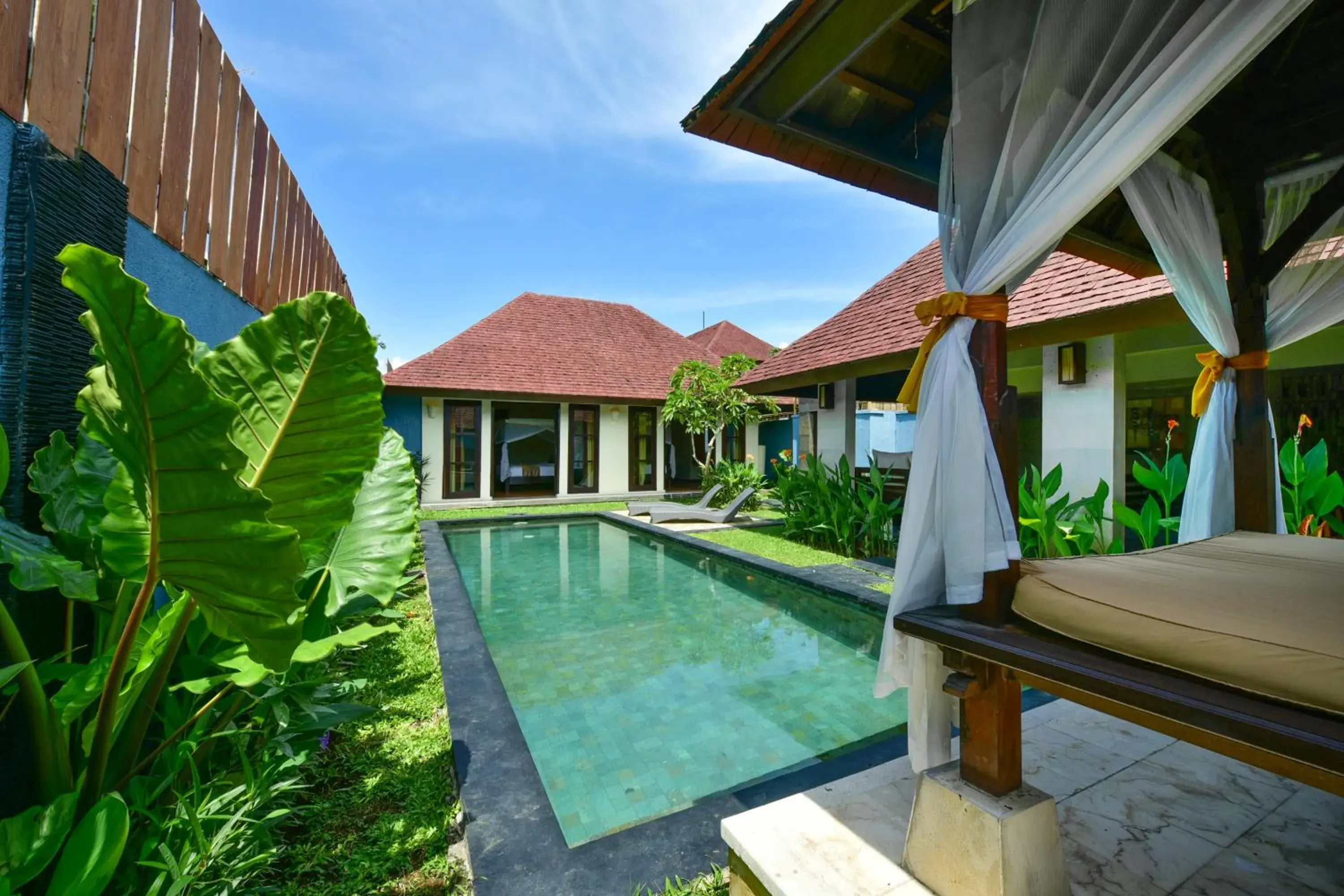 Two-Bedroom Private Pool Villa with Bathtub in The Khayangan Dreams Villa Umalas Two-Bedroom Private Pool Villa with Bathtub in The Khayangan Dreams Villa Umalas