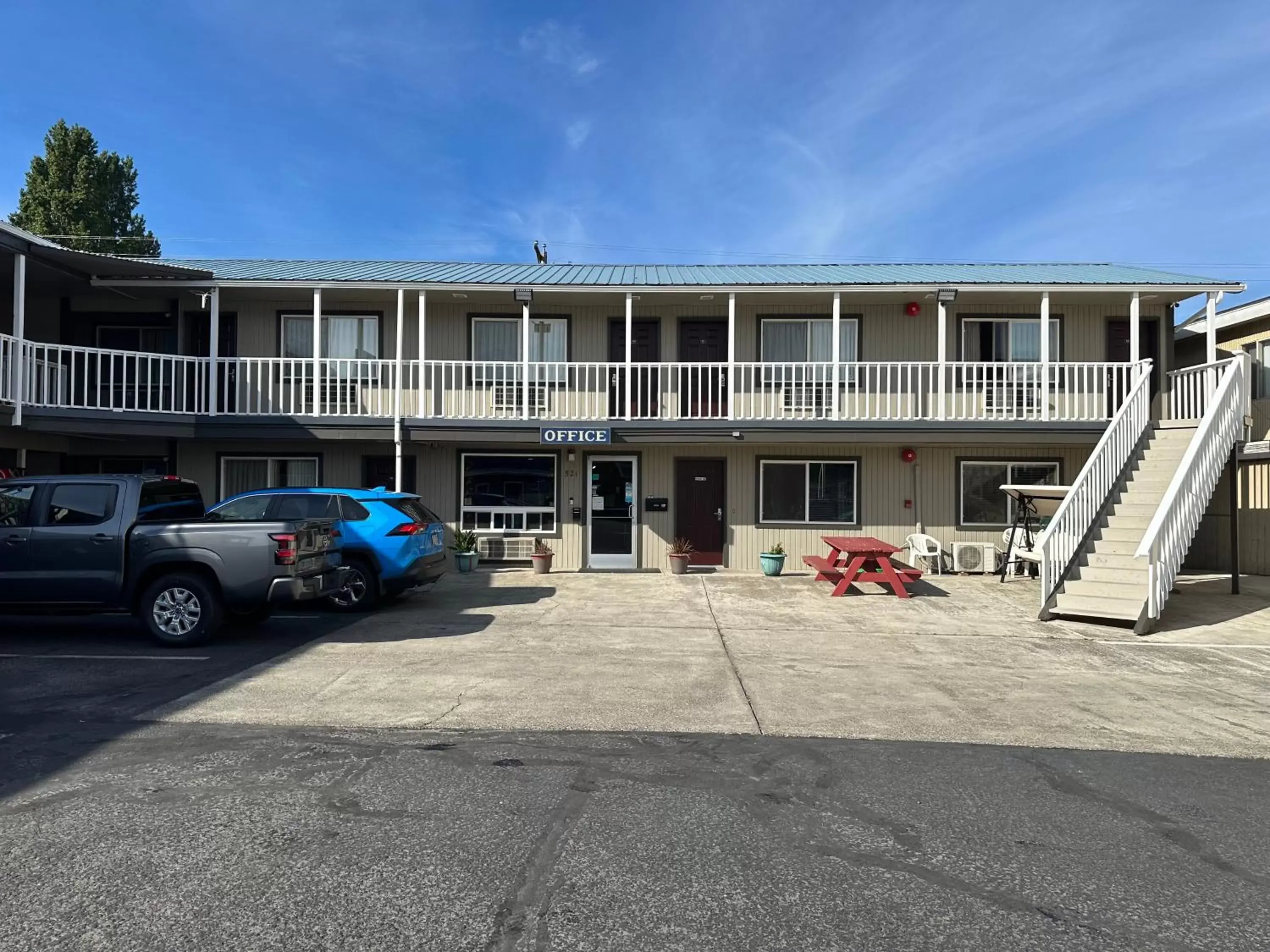 Property Building in Royal Victorian Motel