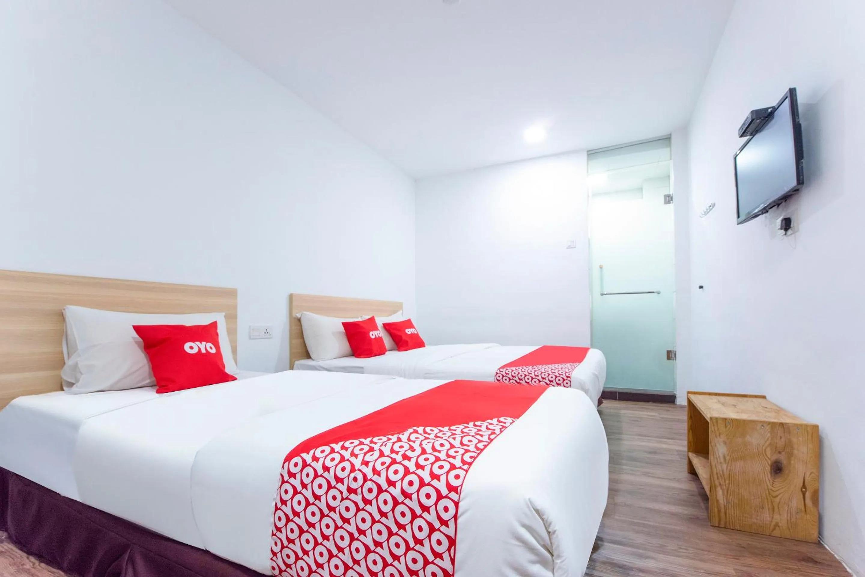 Standard Triple Room in OYO 90403 North City Hotel