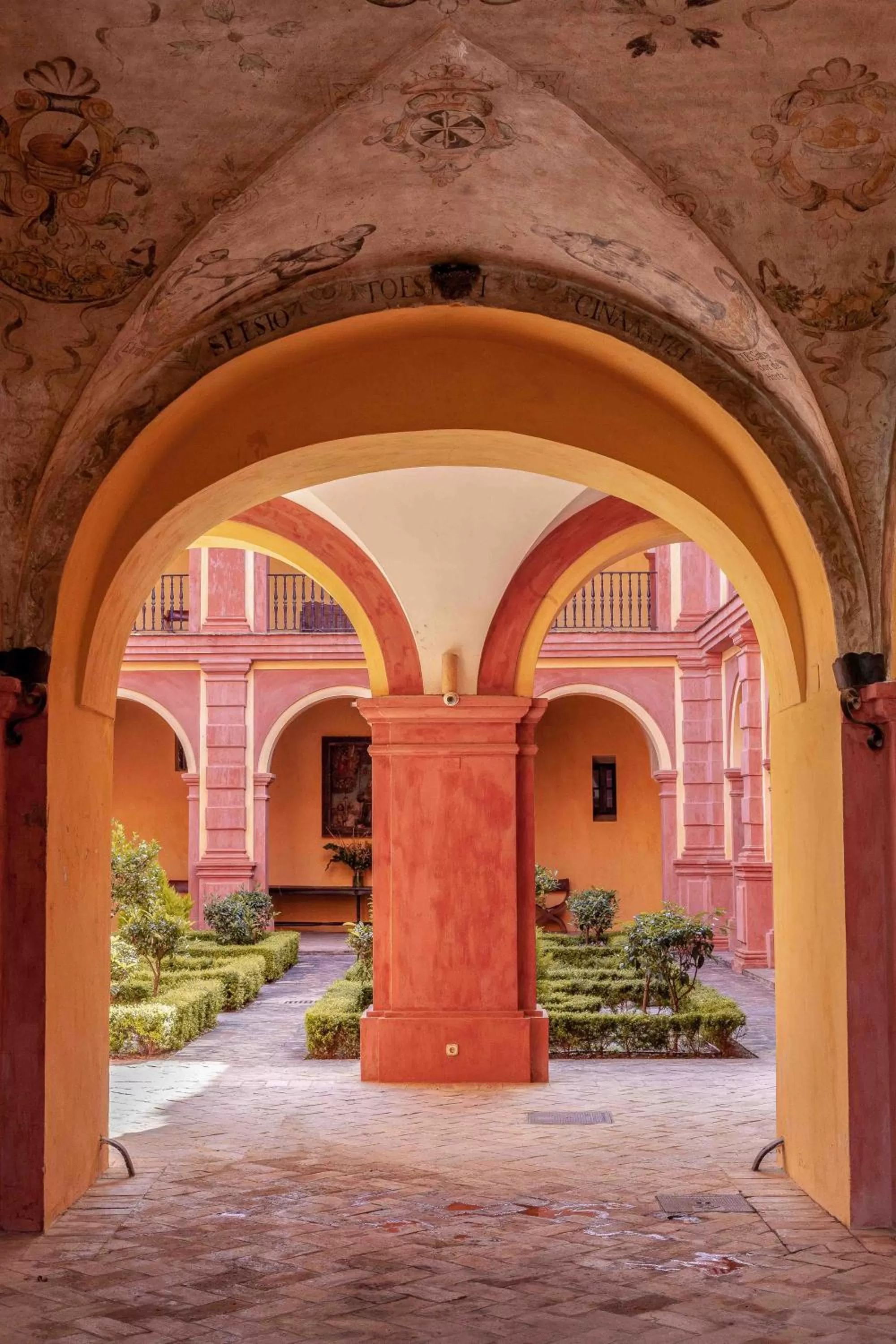 Property building in Monasterio de San Francisco