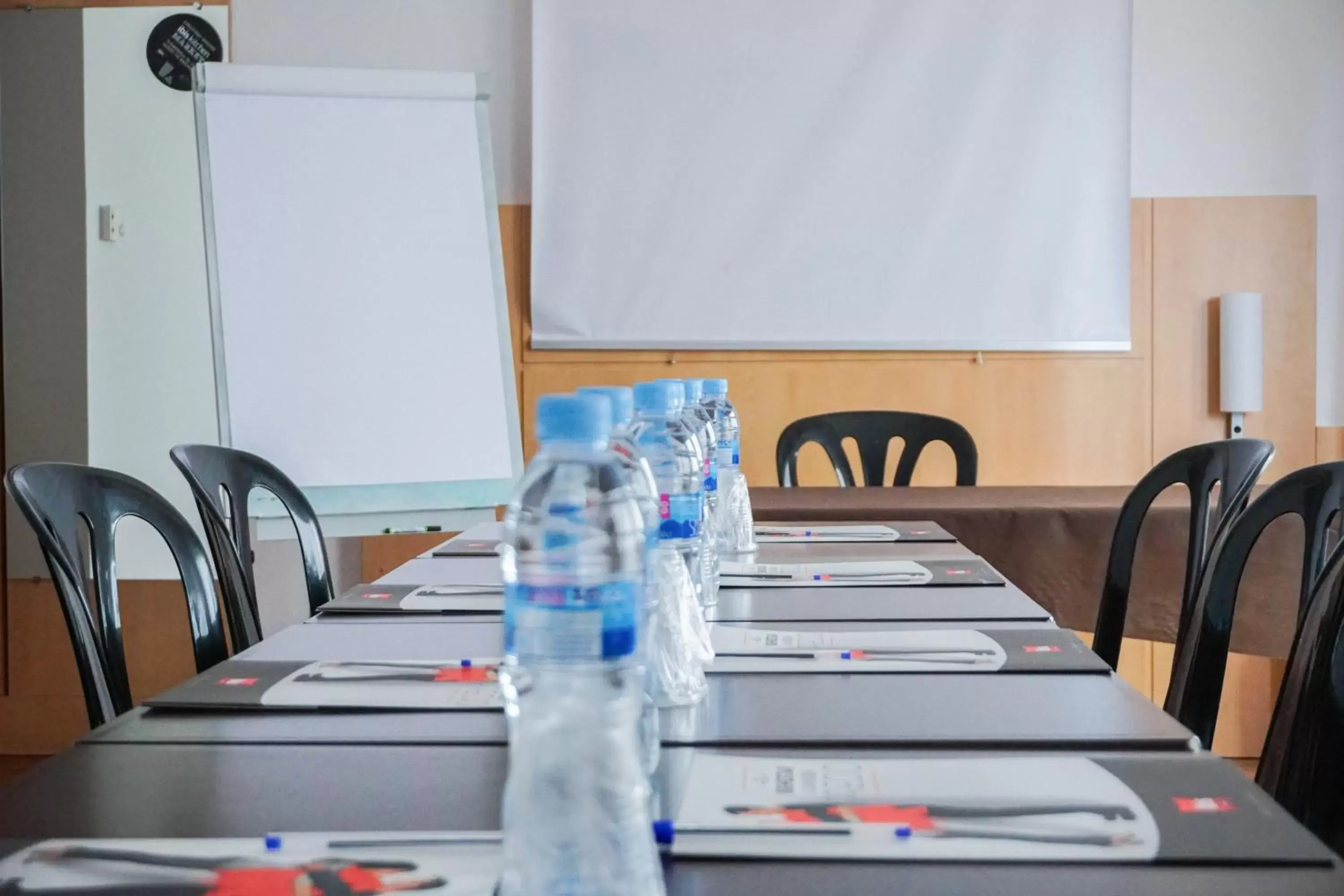 Meeting/conference room, Business Area/Conference Room in Ibis Girona