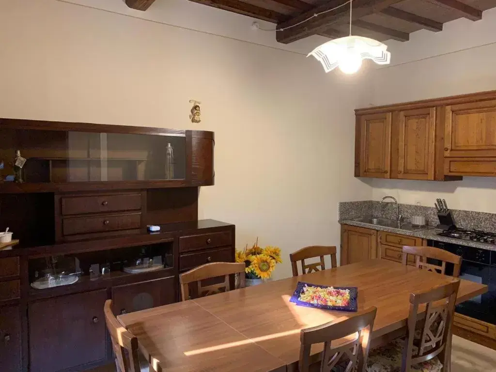 Dining Area in B&B Il Casale