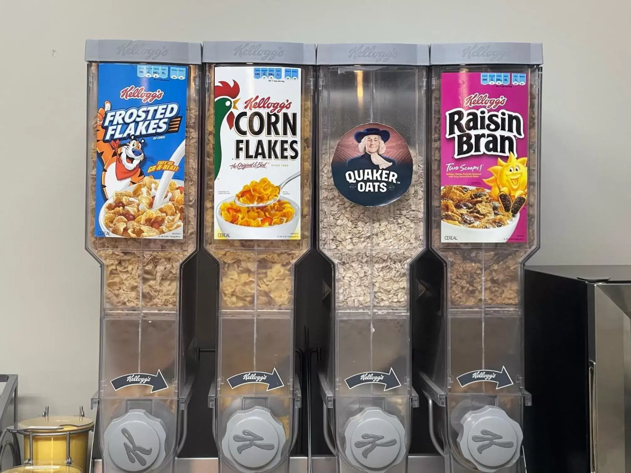 Breakfast in Clarion Inn Breakfast in Clarion Inn