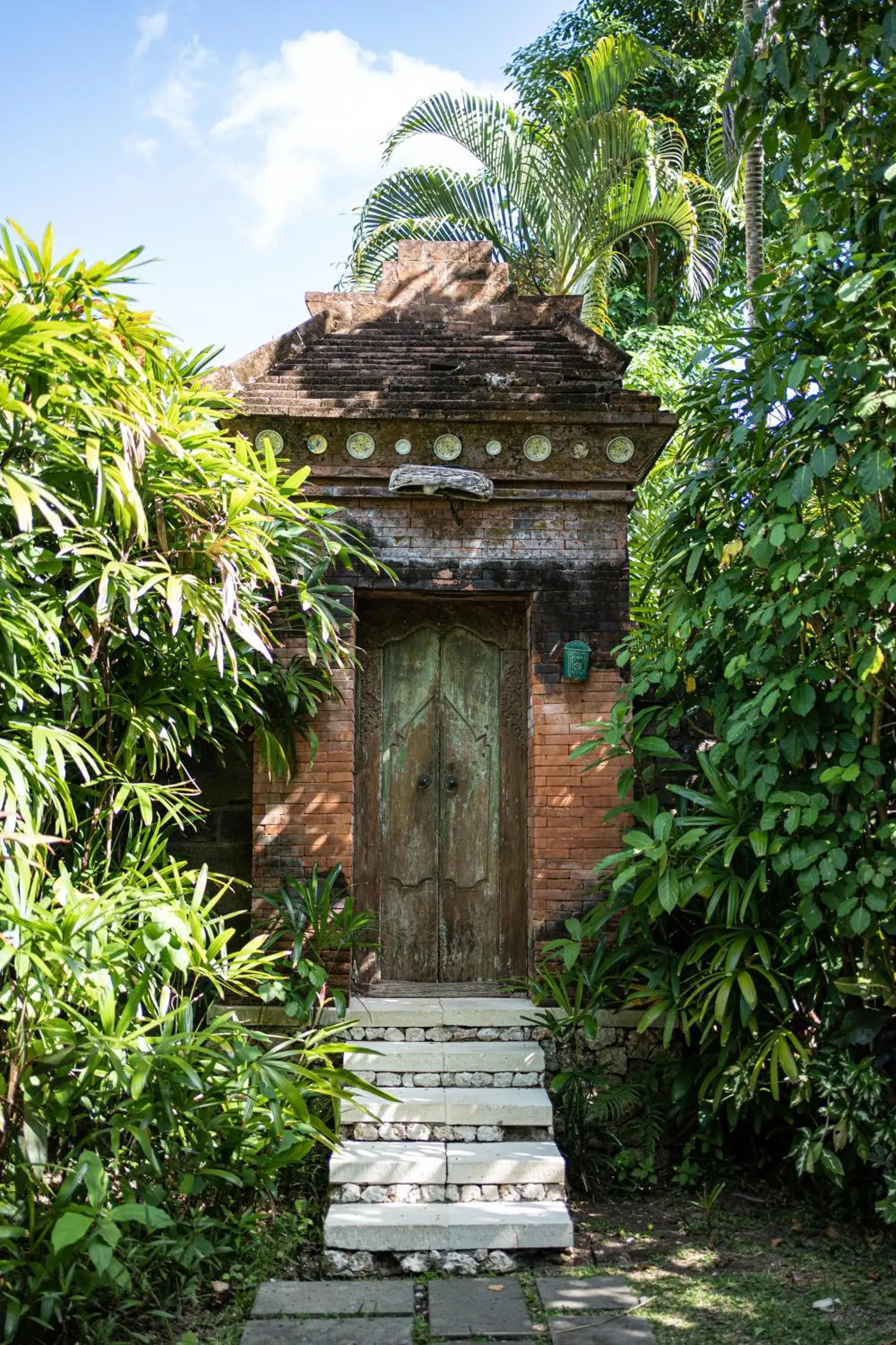 Facade/entrance in Villa Canggu by Plataran