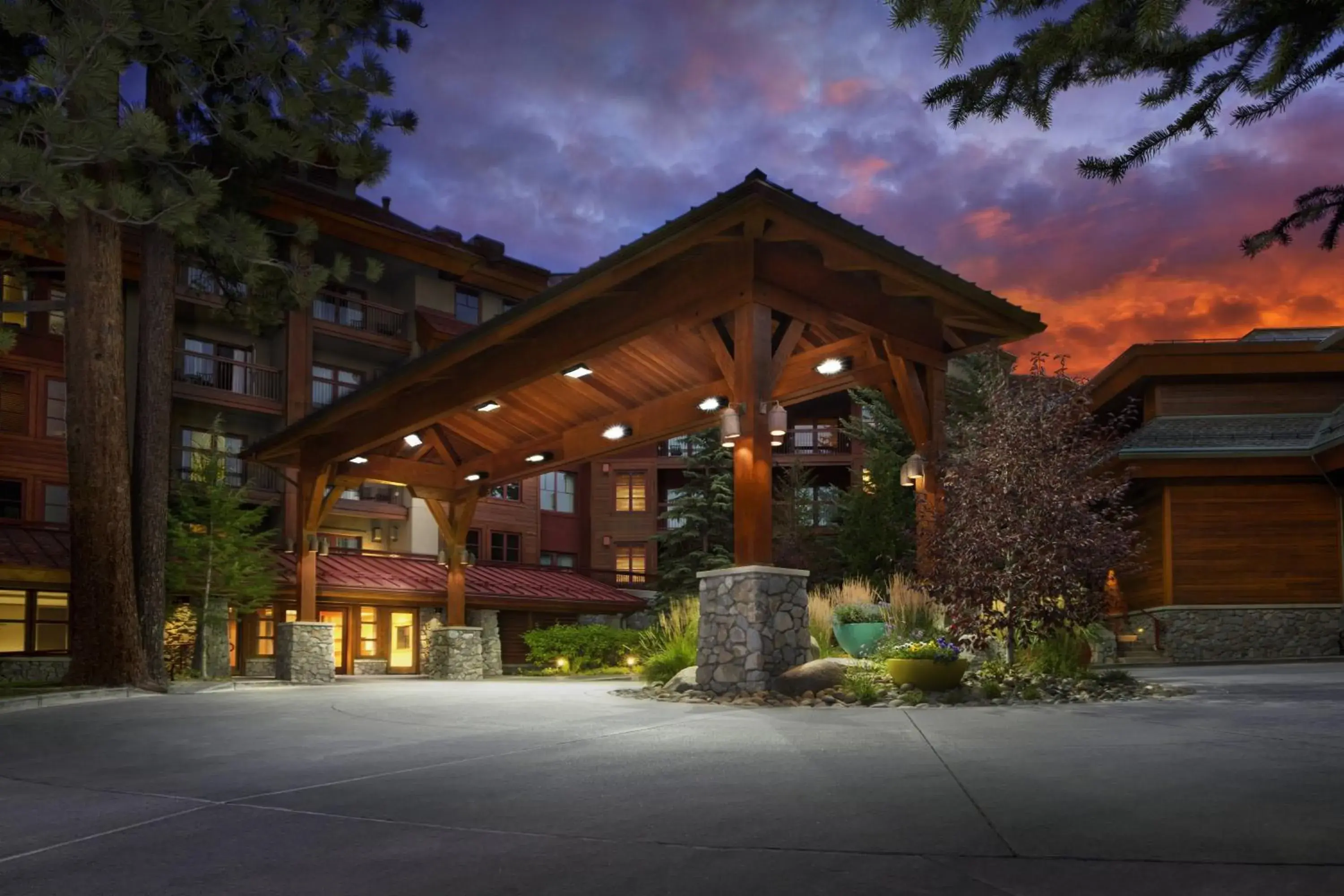 Property Building in Marriott Grand Residence Club, Lake Tahoe