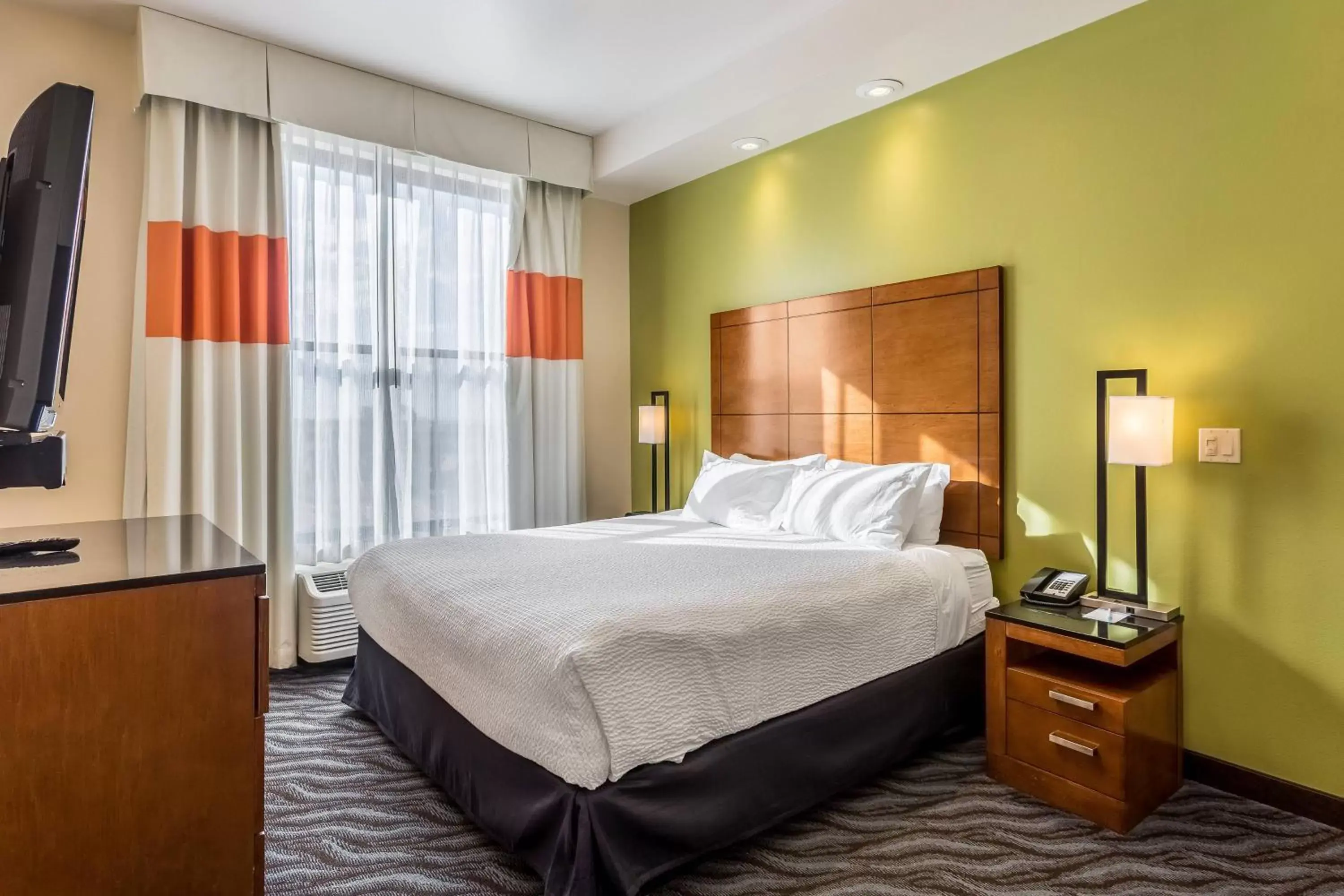 Bedroom, Bed in Fairfield Inn & Suites by Marriott Alamogordo