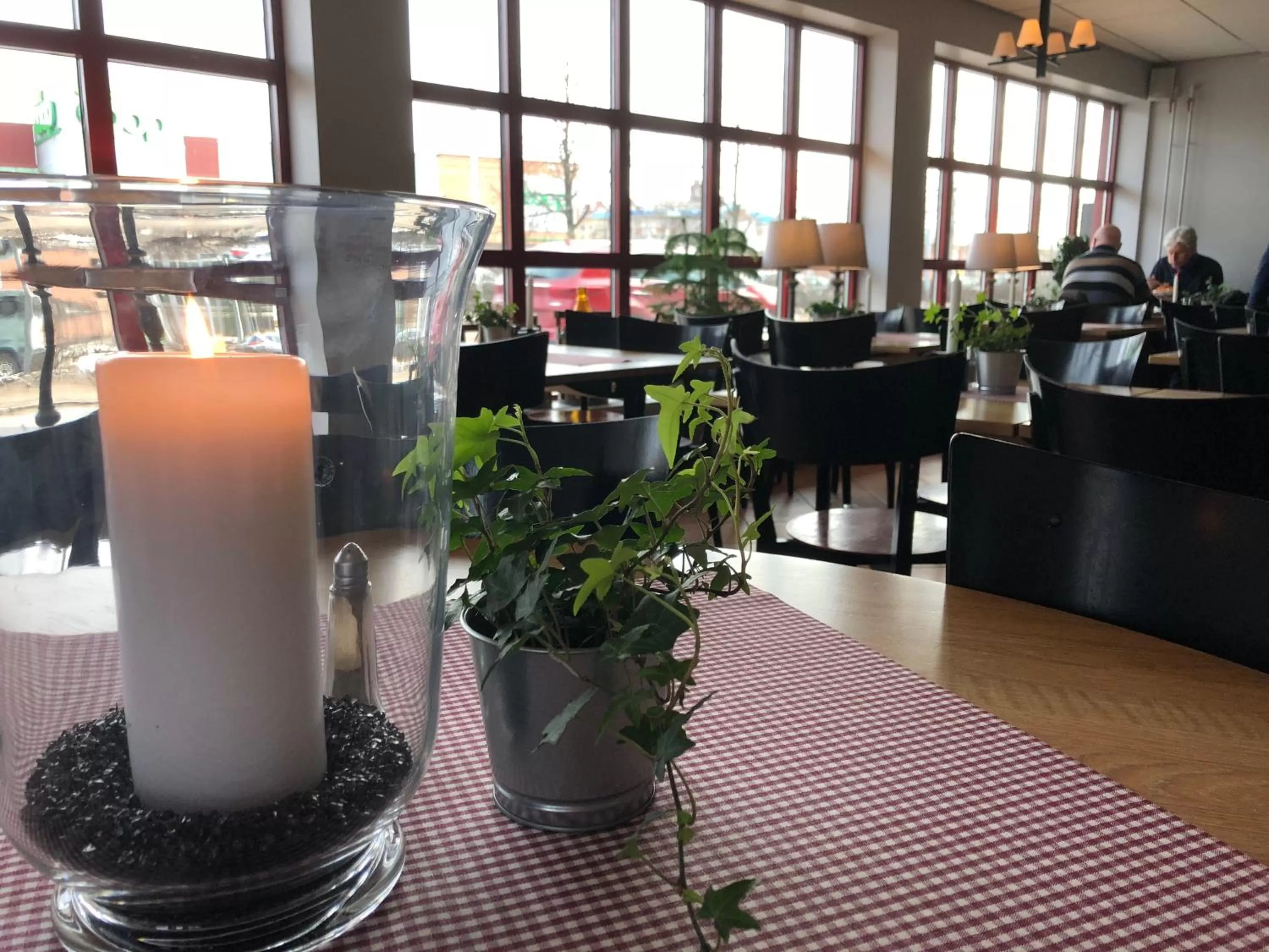 Restaurant/places to eat in Jennys Hotell och Restaurang