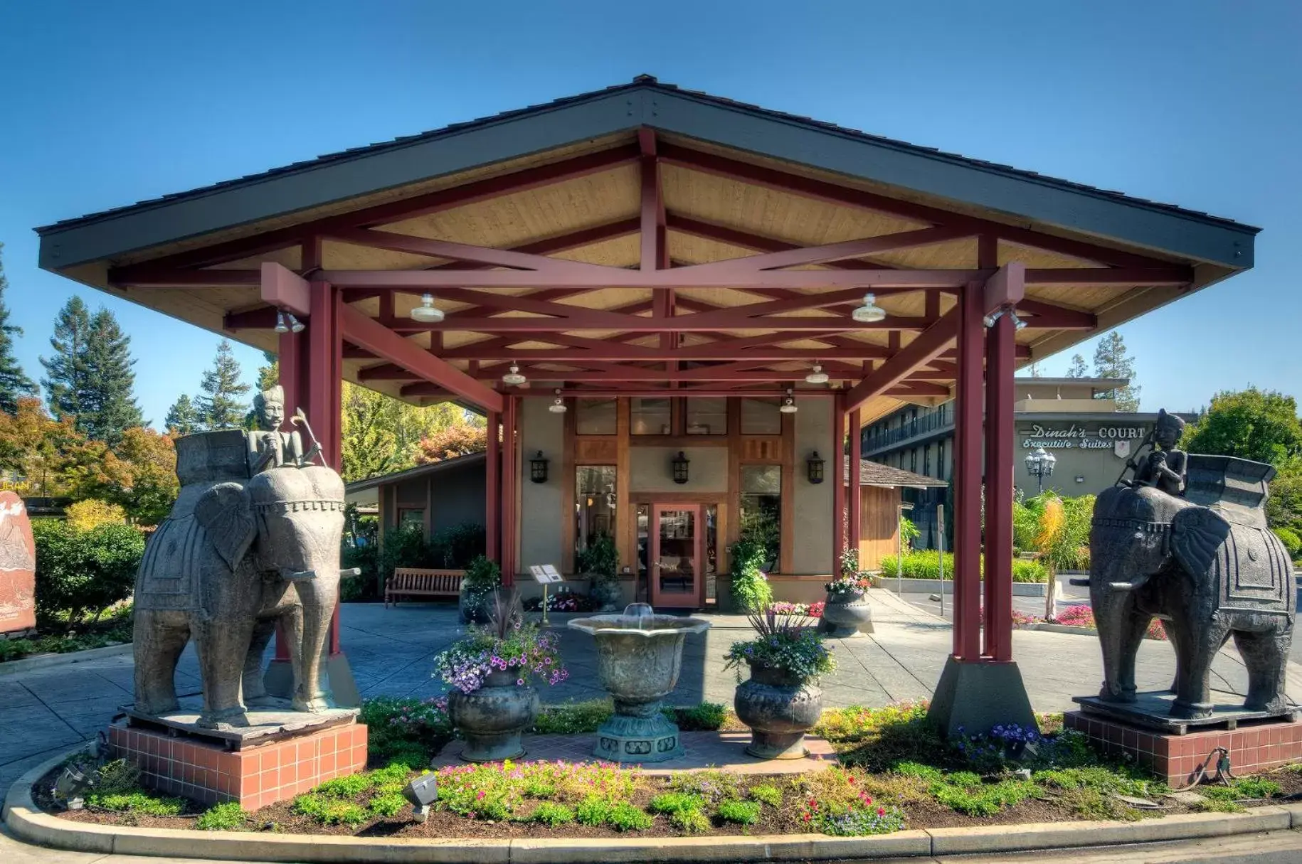 Facade/entrance in Dinah's Garden Hotel