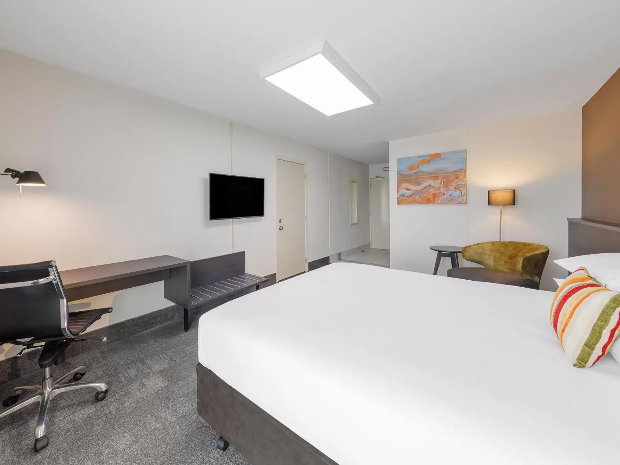 JetPark Auckland Airport Hotel