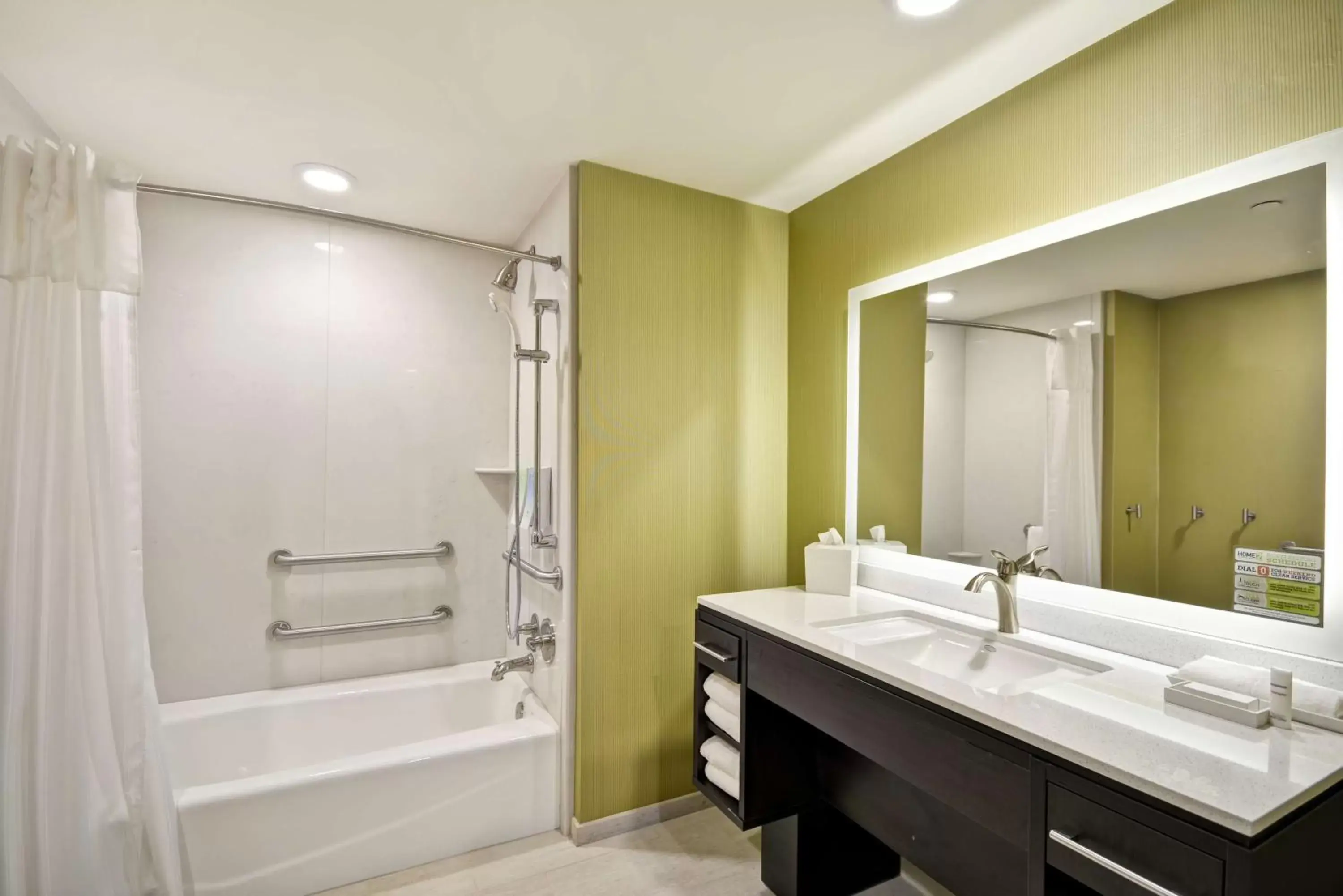 Bathroom in Home2 Suites By Hilton Hanford Lemoore