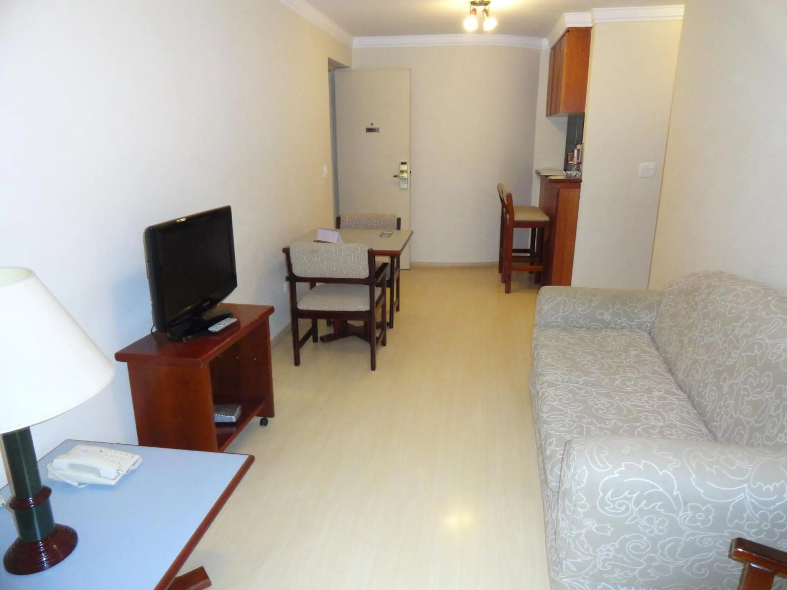 Seating area in London Class Hotéis