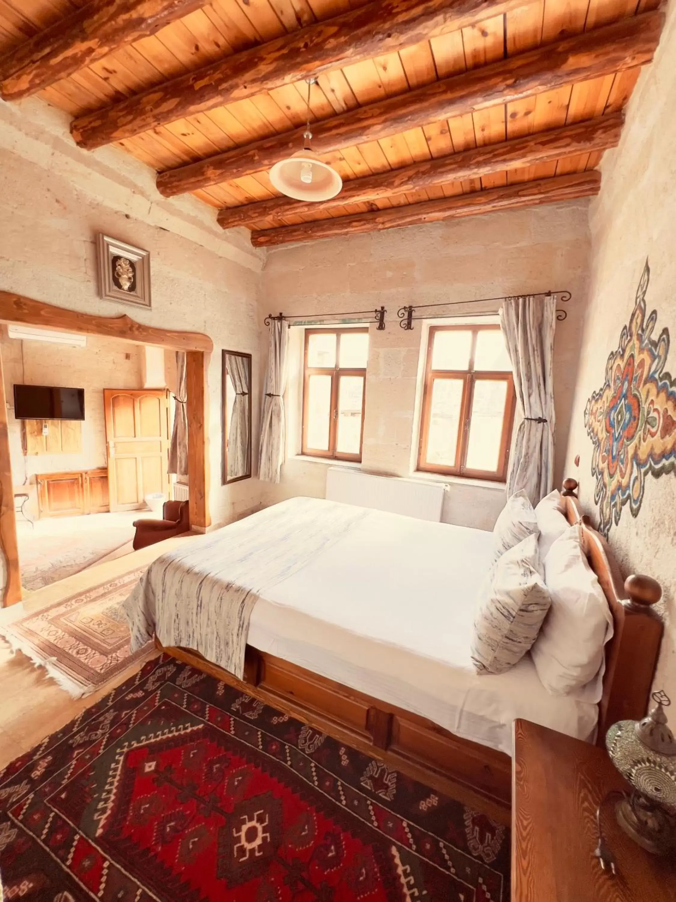 Photo of the whole room, Bed in Chelebi Cave House Hotel