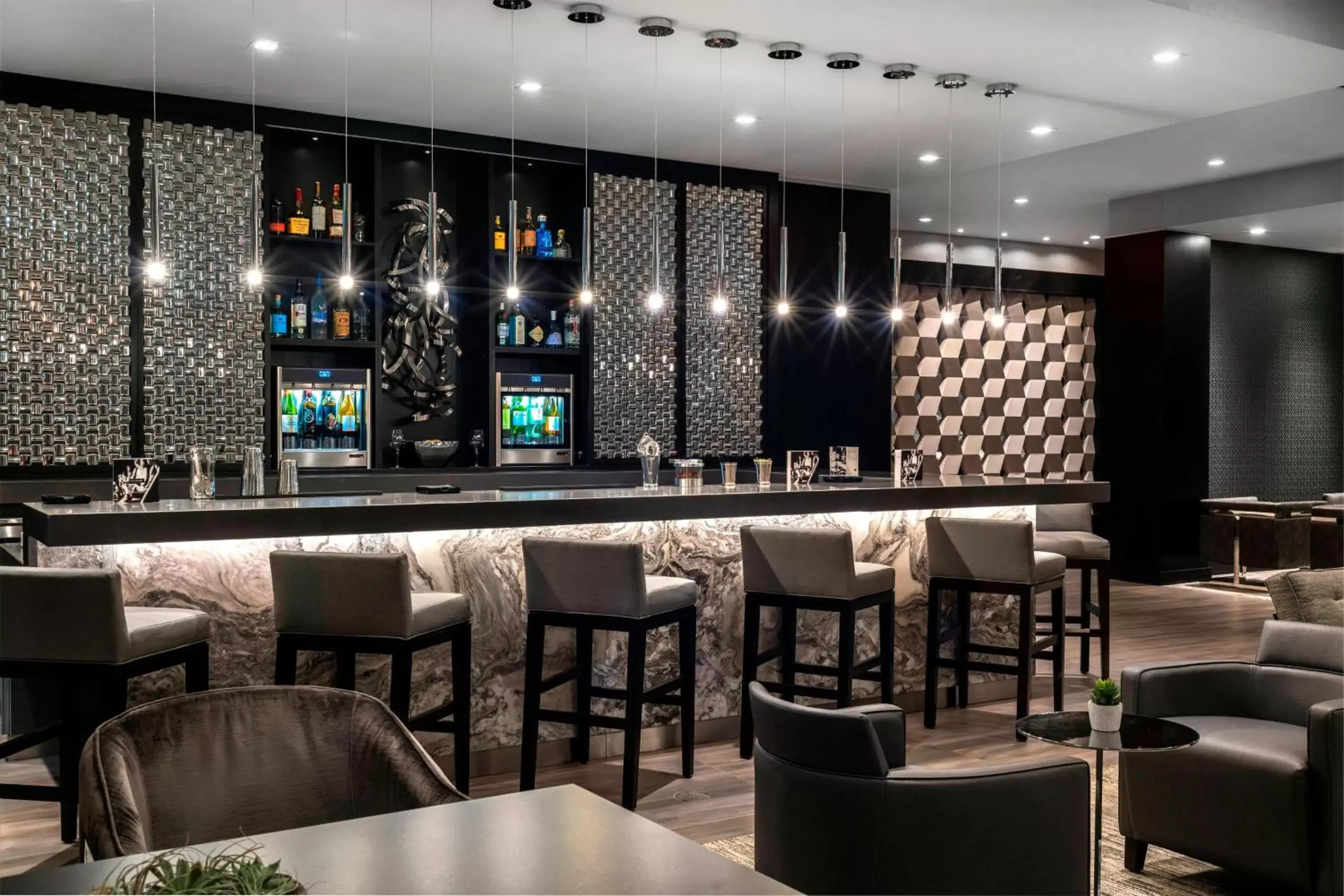 Lounge or bar, Lounge/Bar in AC Hotel by Marriott Boston North