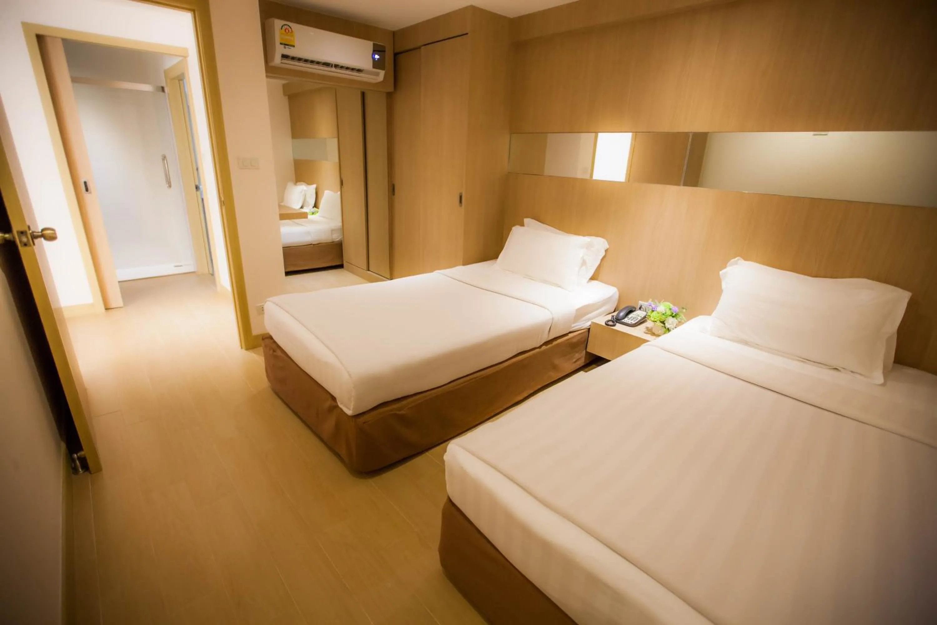 Photo of the whole room, Bed in Golden City Rayong Hotel