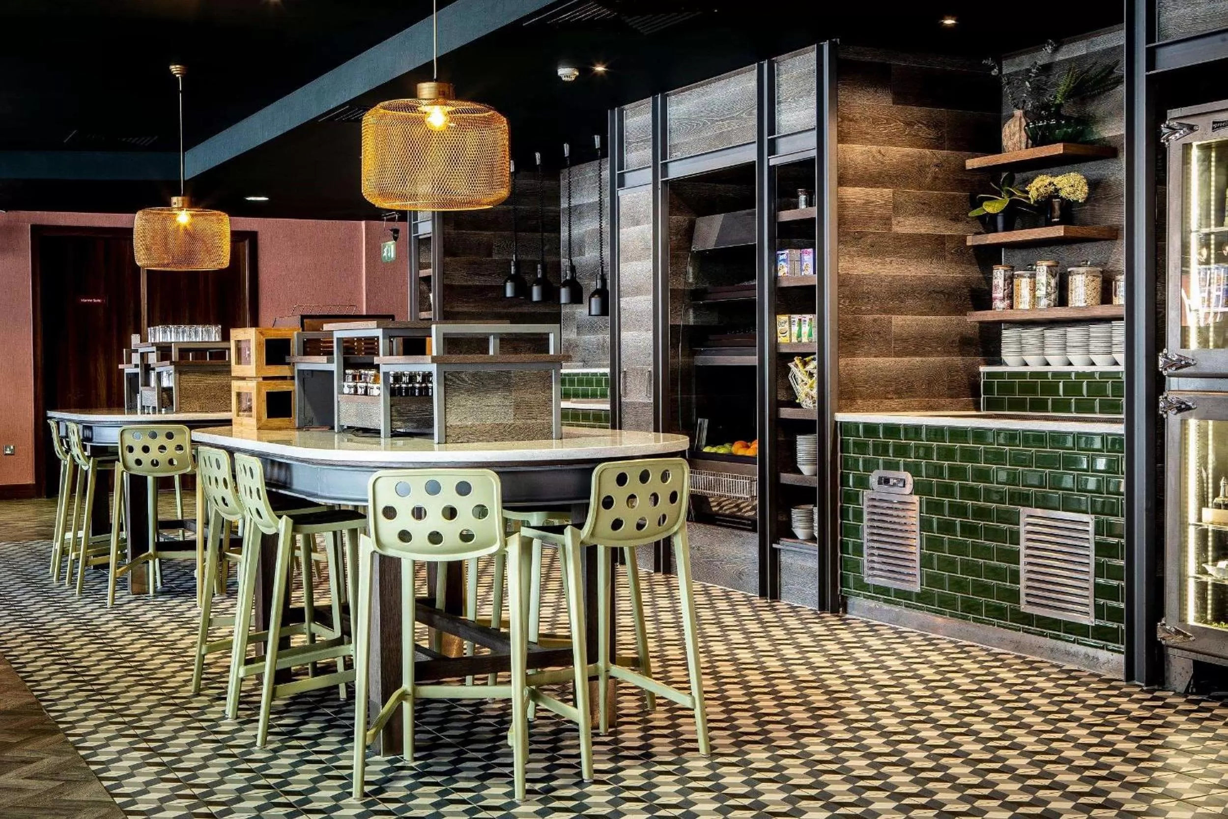 Lounge or bar in Waterfront Southport Hotel