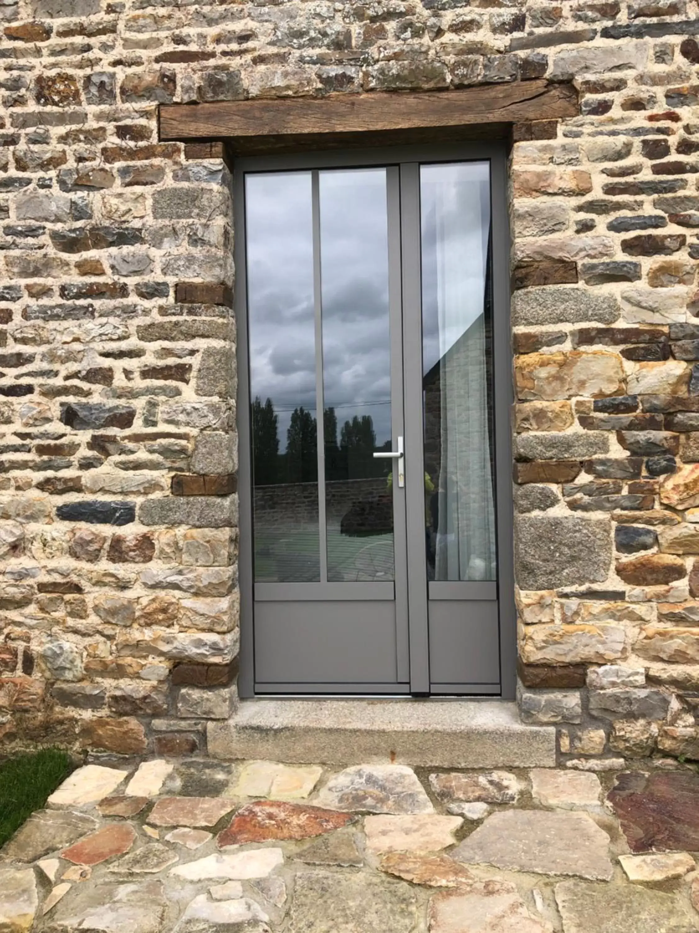 Chambre indépendante au Manoir de la Célinais côté jardin