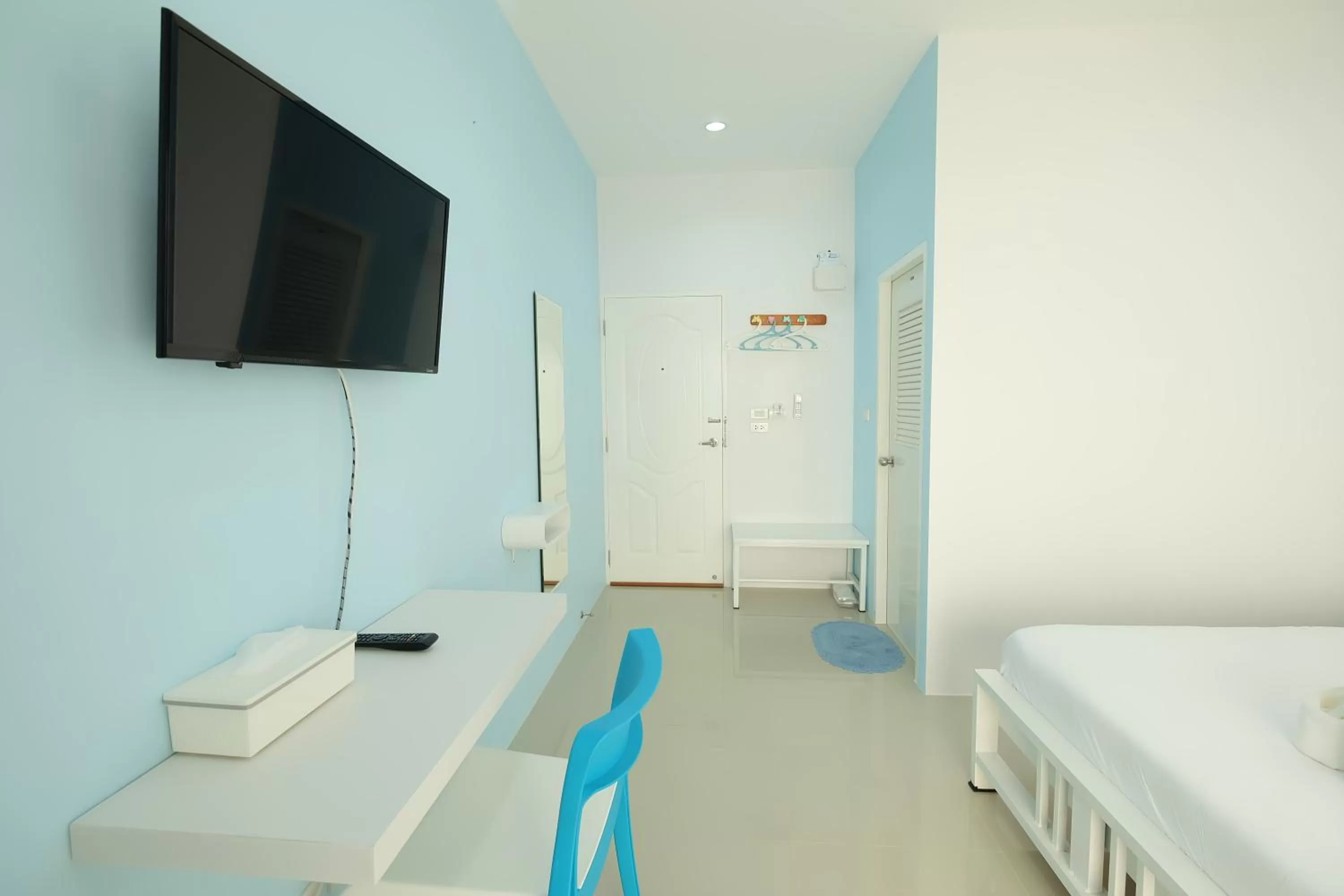 Spring, Bed in Noble Baan Pastel