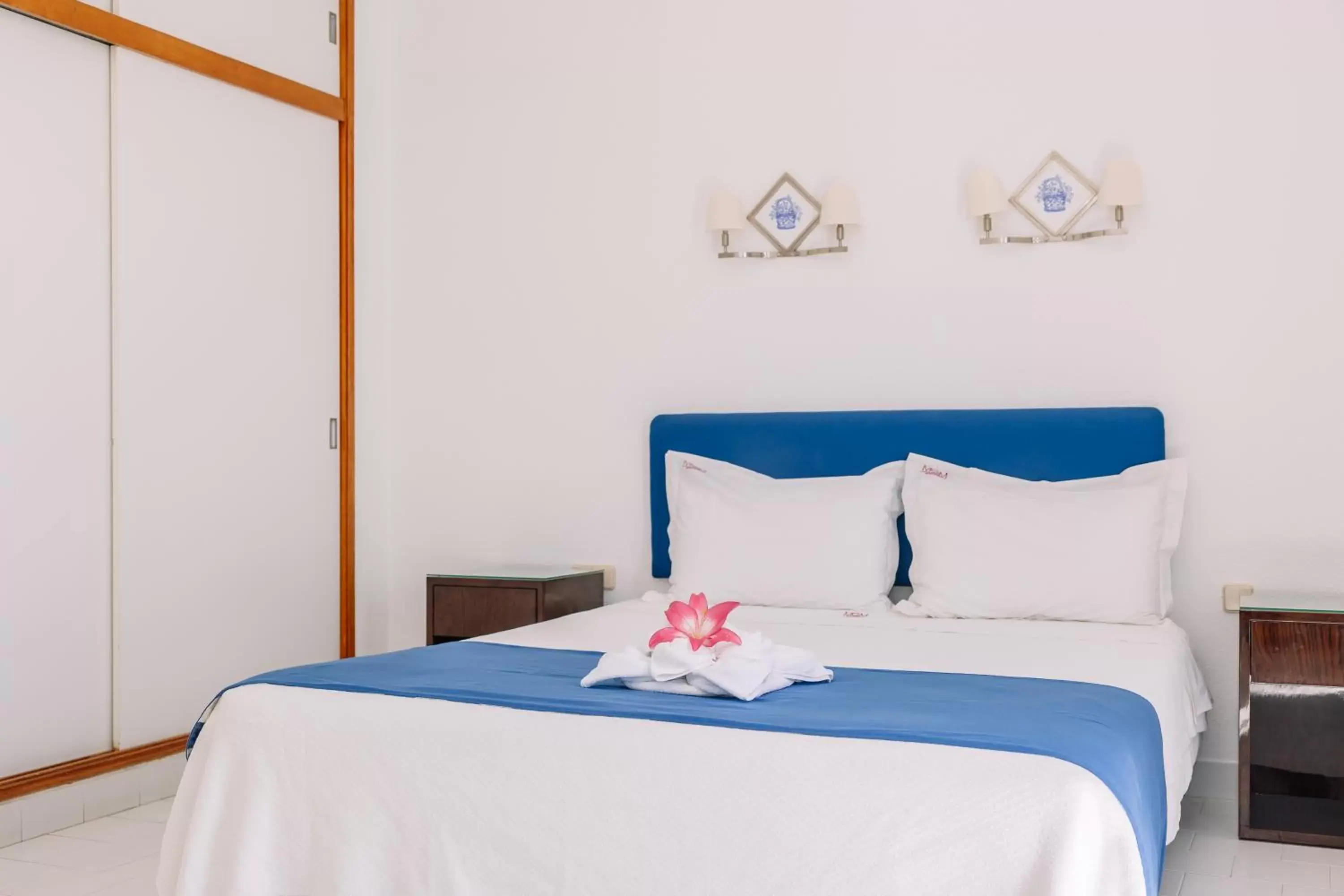 Bedroom, Bed in Grand Muthu Oura View Beach Club