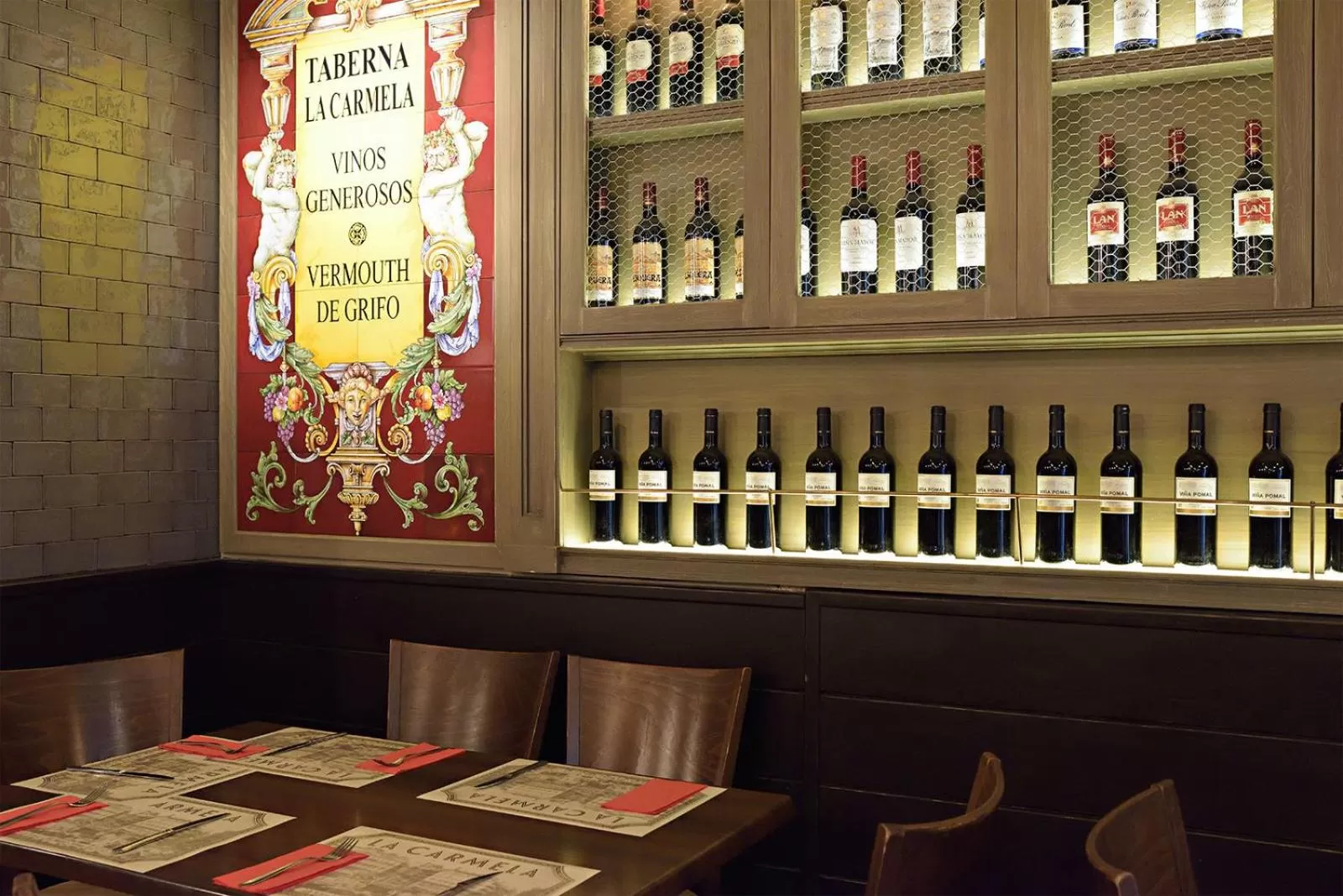 Restaurant/places to eat in Victoria 4 Puerta del Sol