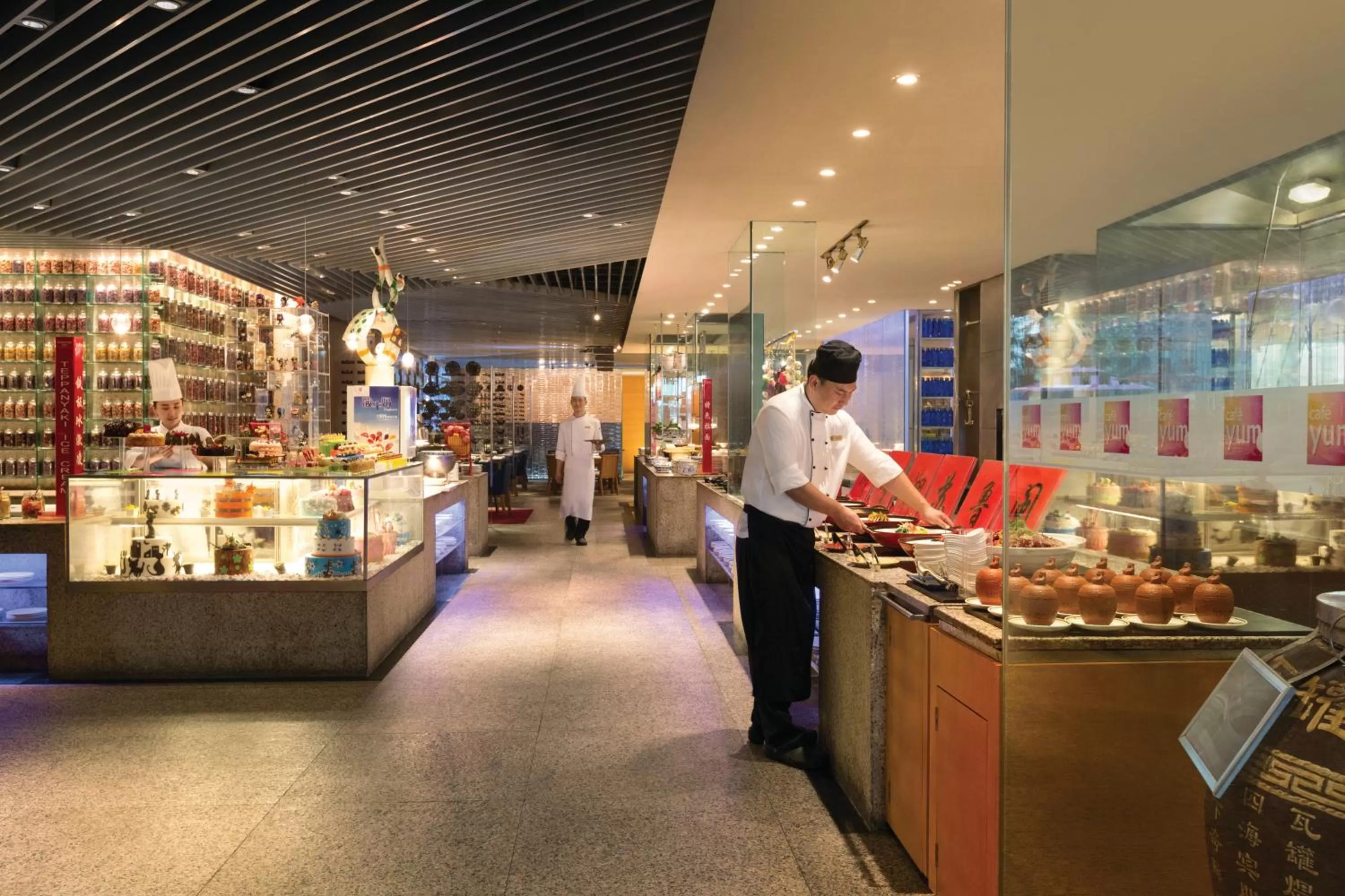 Restaurant/places to eat in Shangri-La Qingdao - May Fourth Square