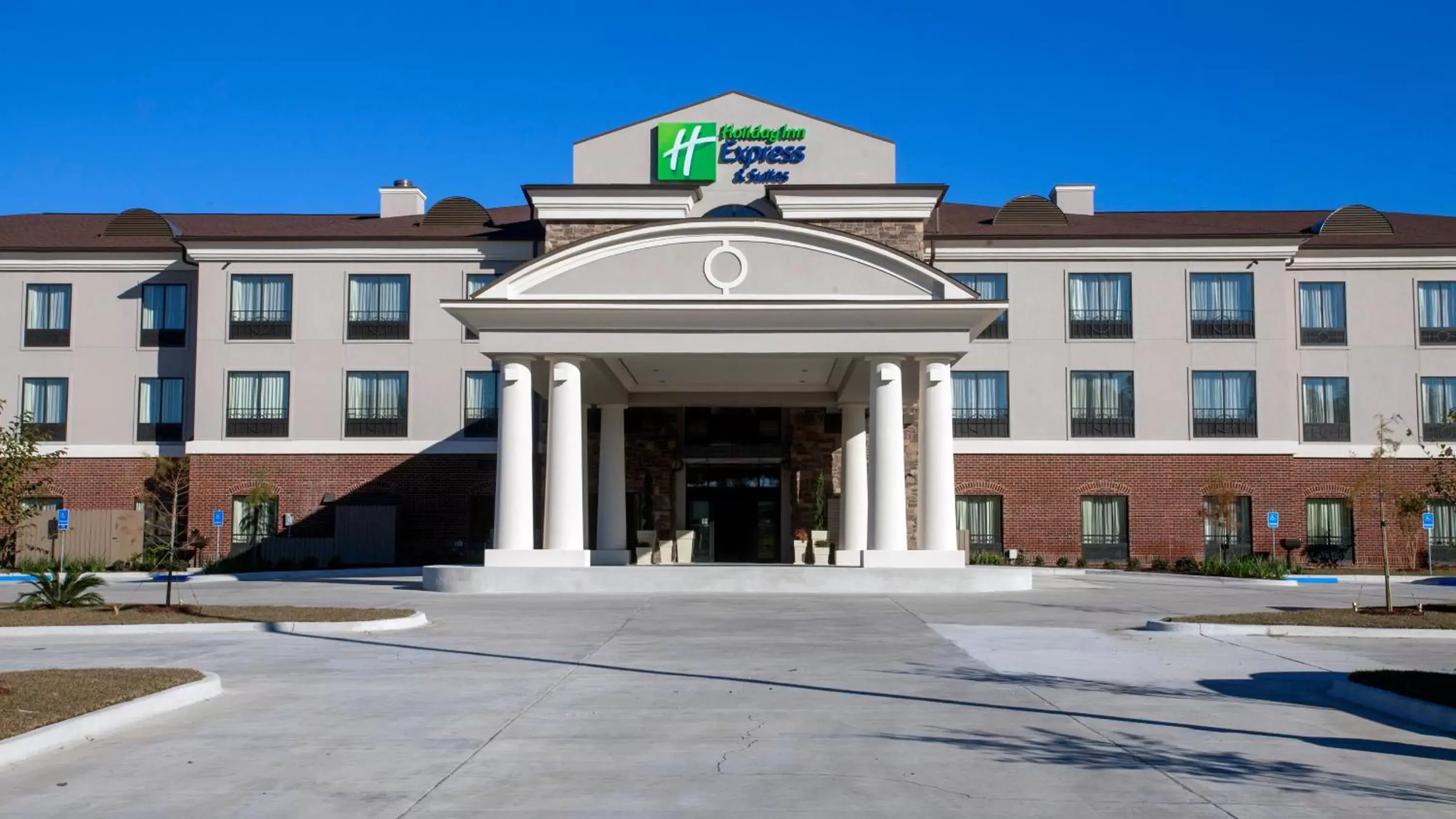 Property Building in Holiday Inn Express Hotel & Suites Morgan City- Tiger Island, an IHG Hotel