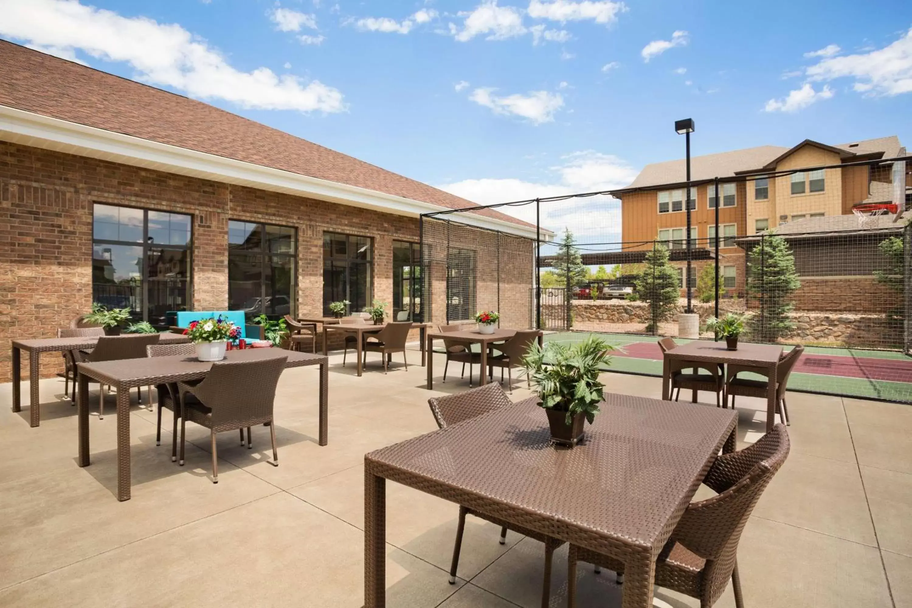 Patio, Restaurant/Places to Eat in Homewood Suites by Hilton Denver - Littleton