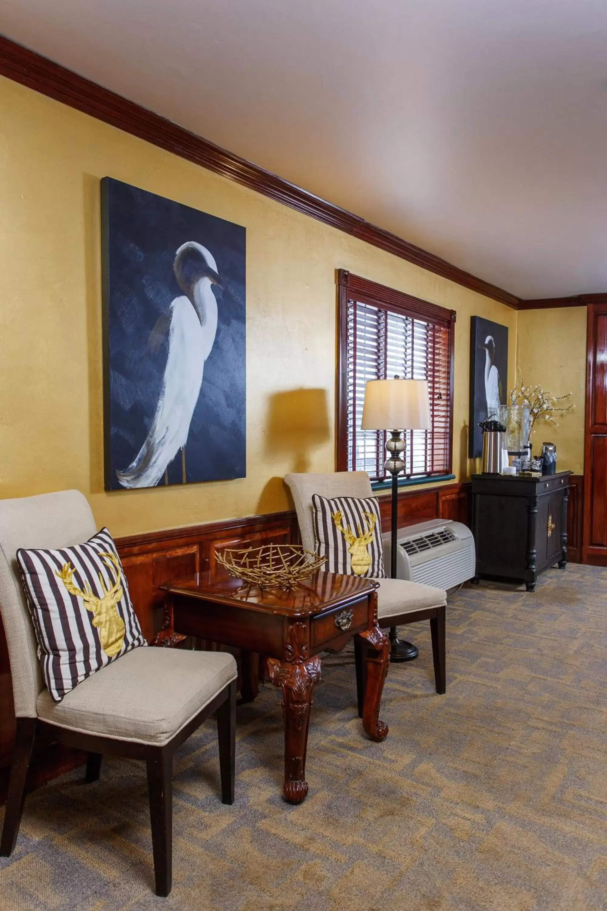 Lobby or reception, Seating Area in Hotel J Green Bay