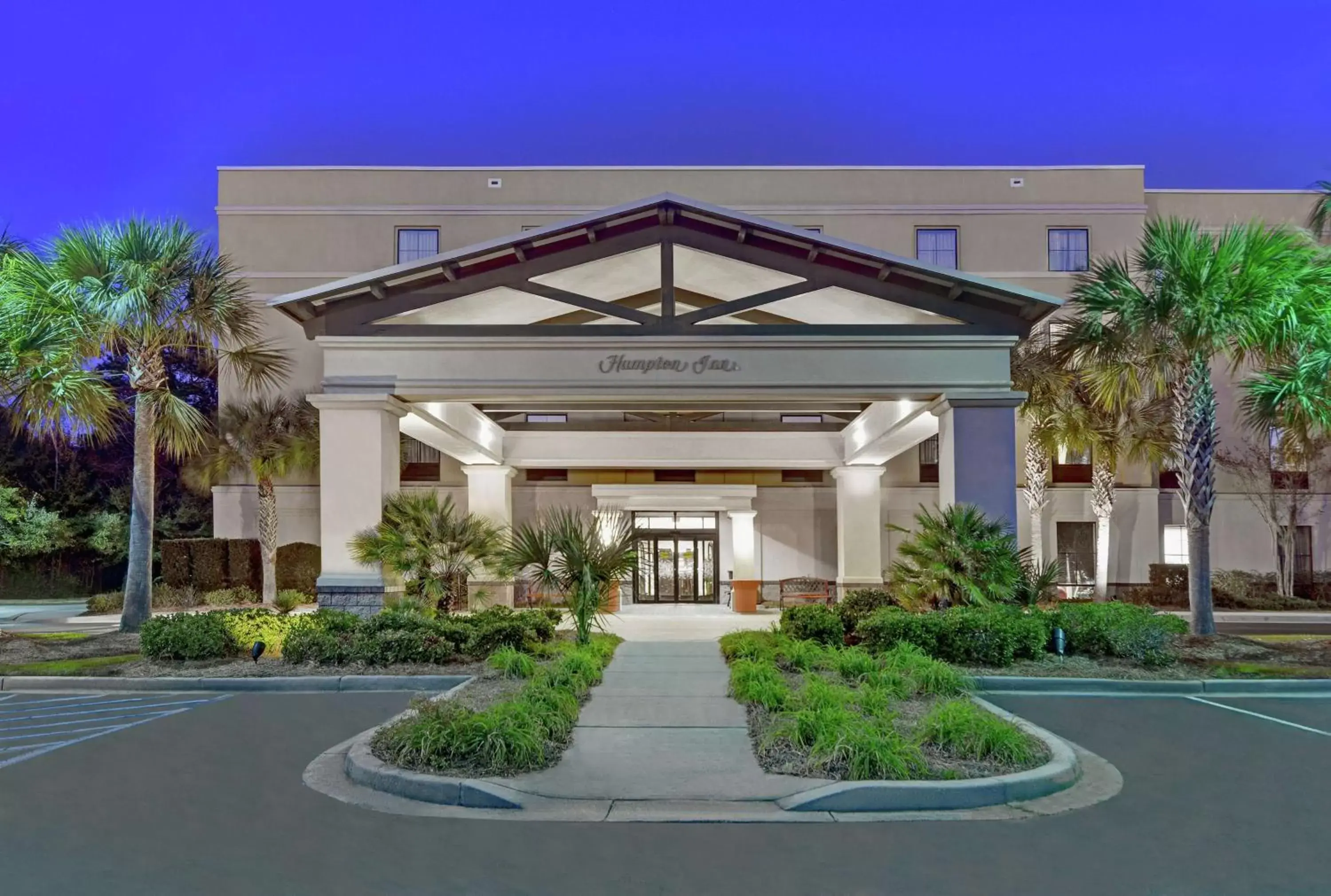 Property Building in Hampton Inn Charleston-Daniel Island