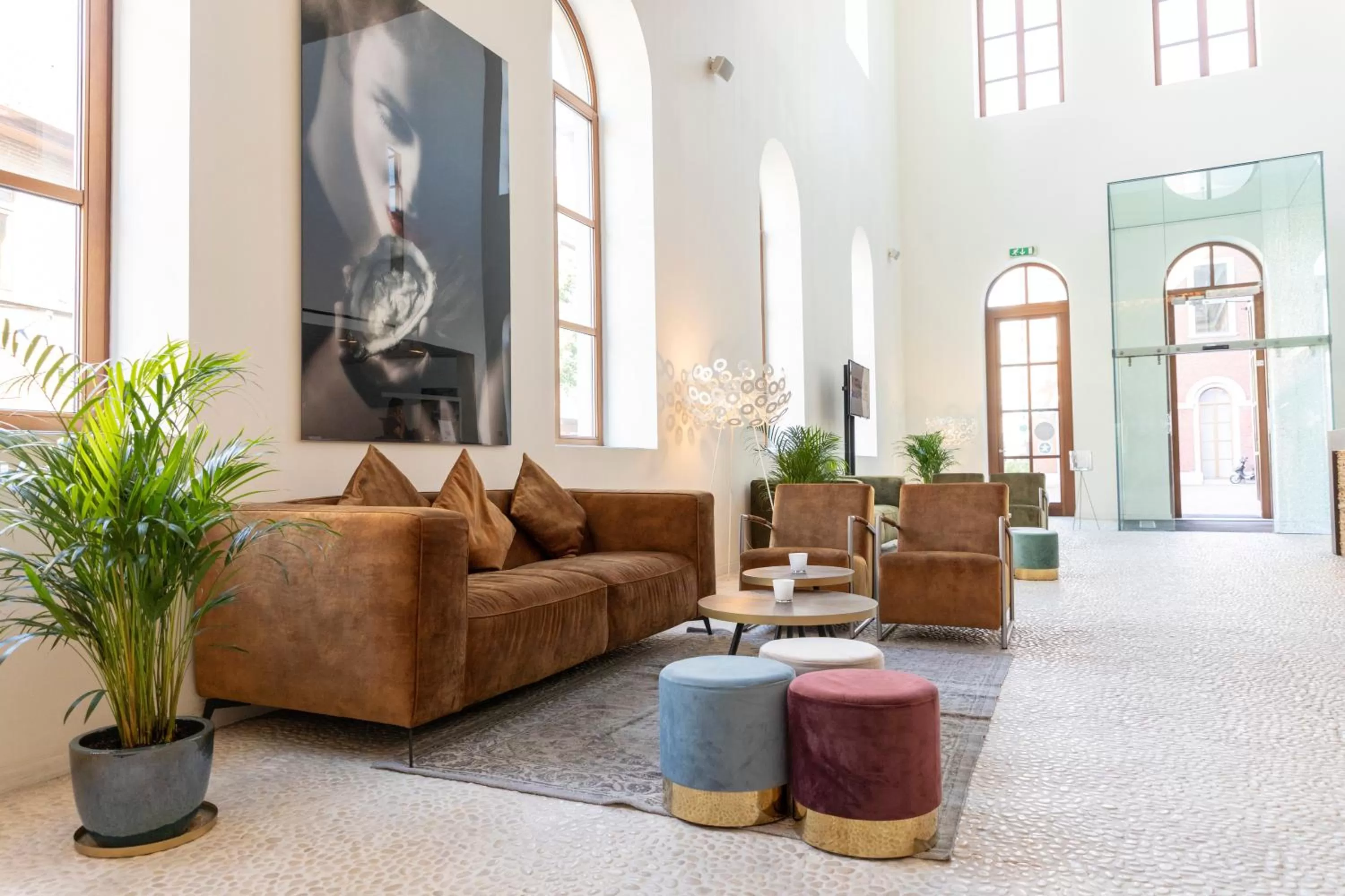 Lobby or reception in Eburon Hotel