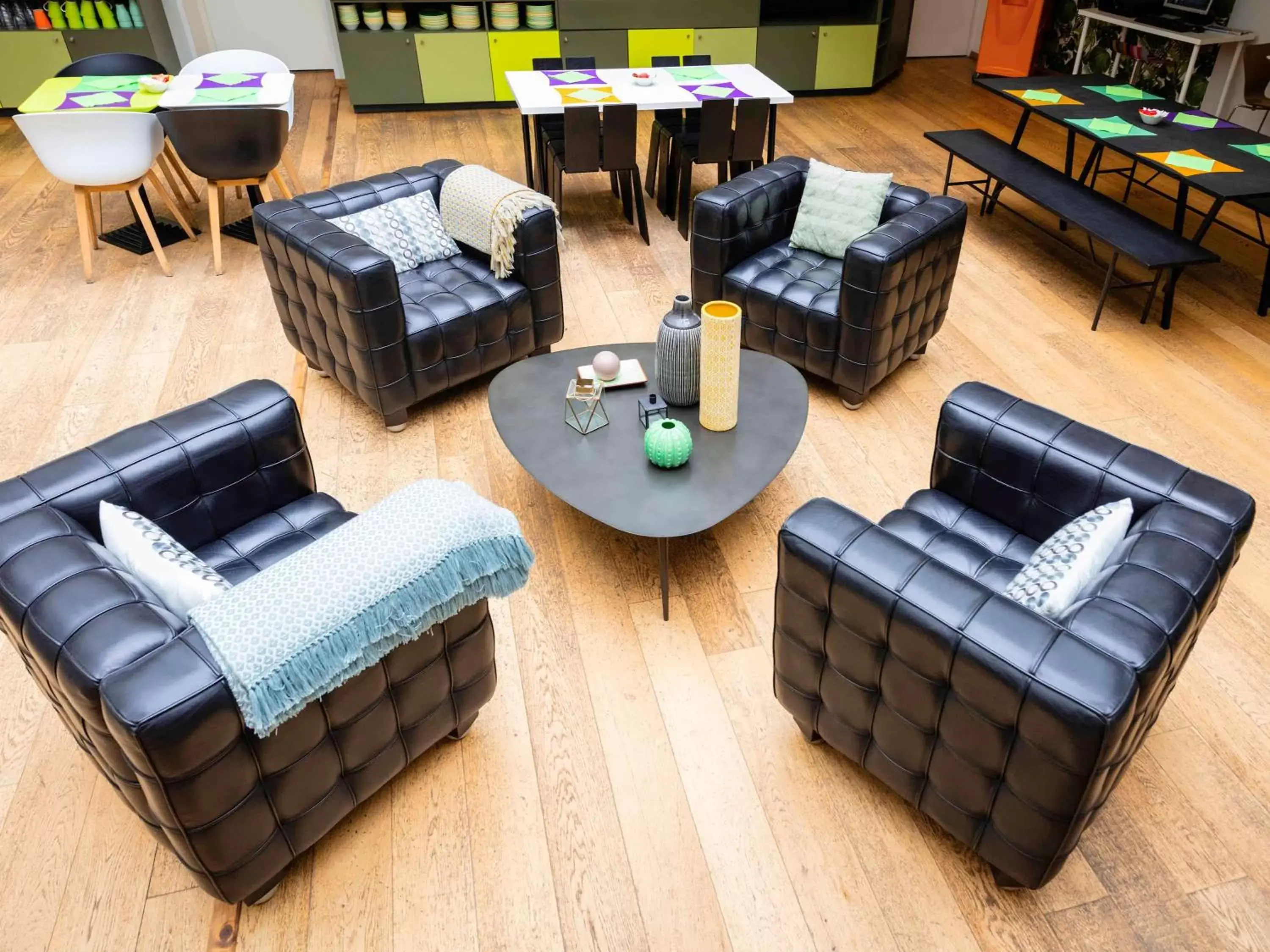 Property building, Seating Area in ibis Styles Calais Centre