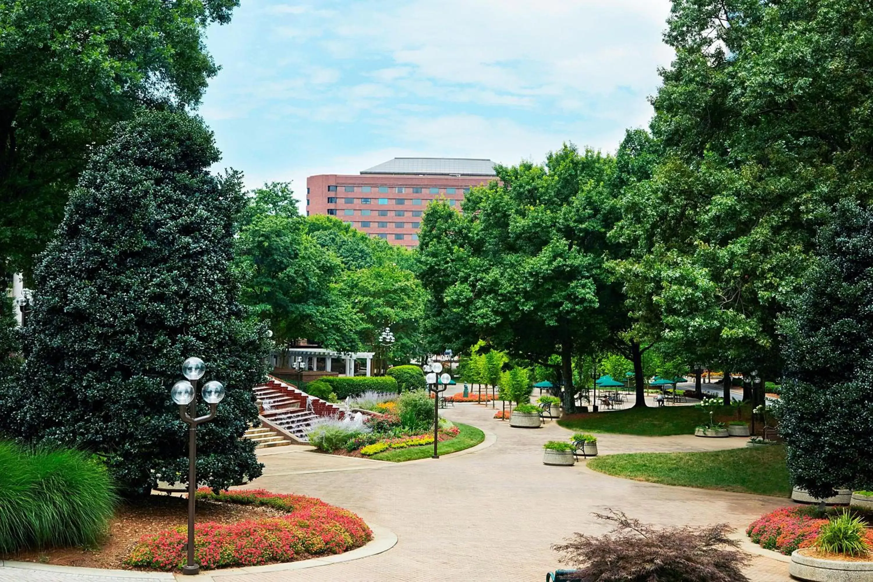 Property building, Garden in Renaissance Atlanta Waverly Hotel & Convention Center
