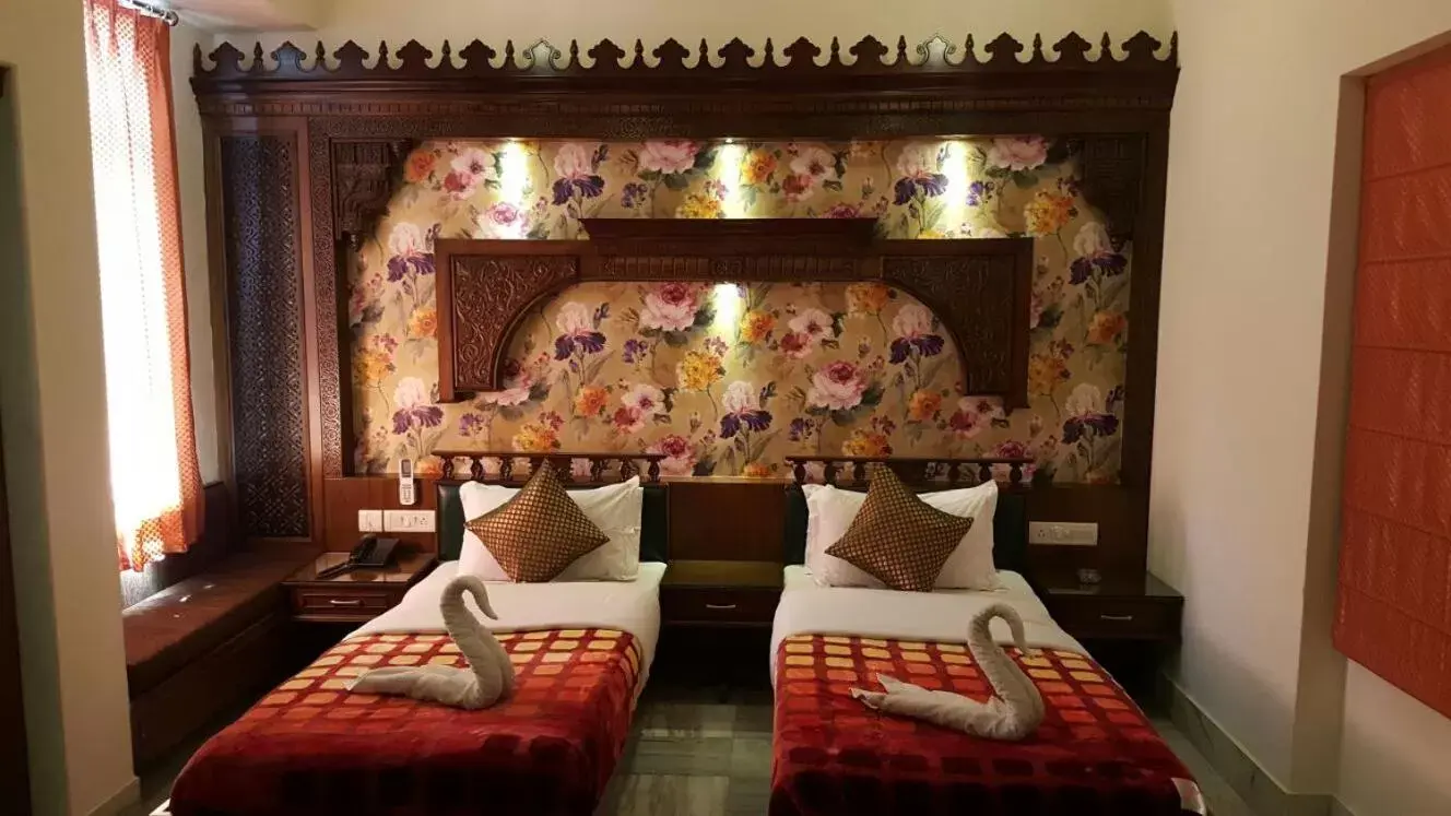 Bed in Hotel Pearl Palace