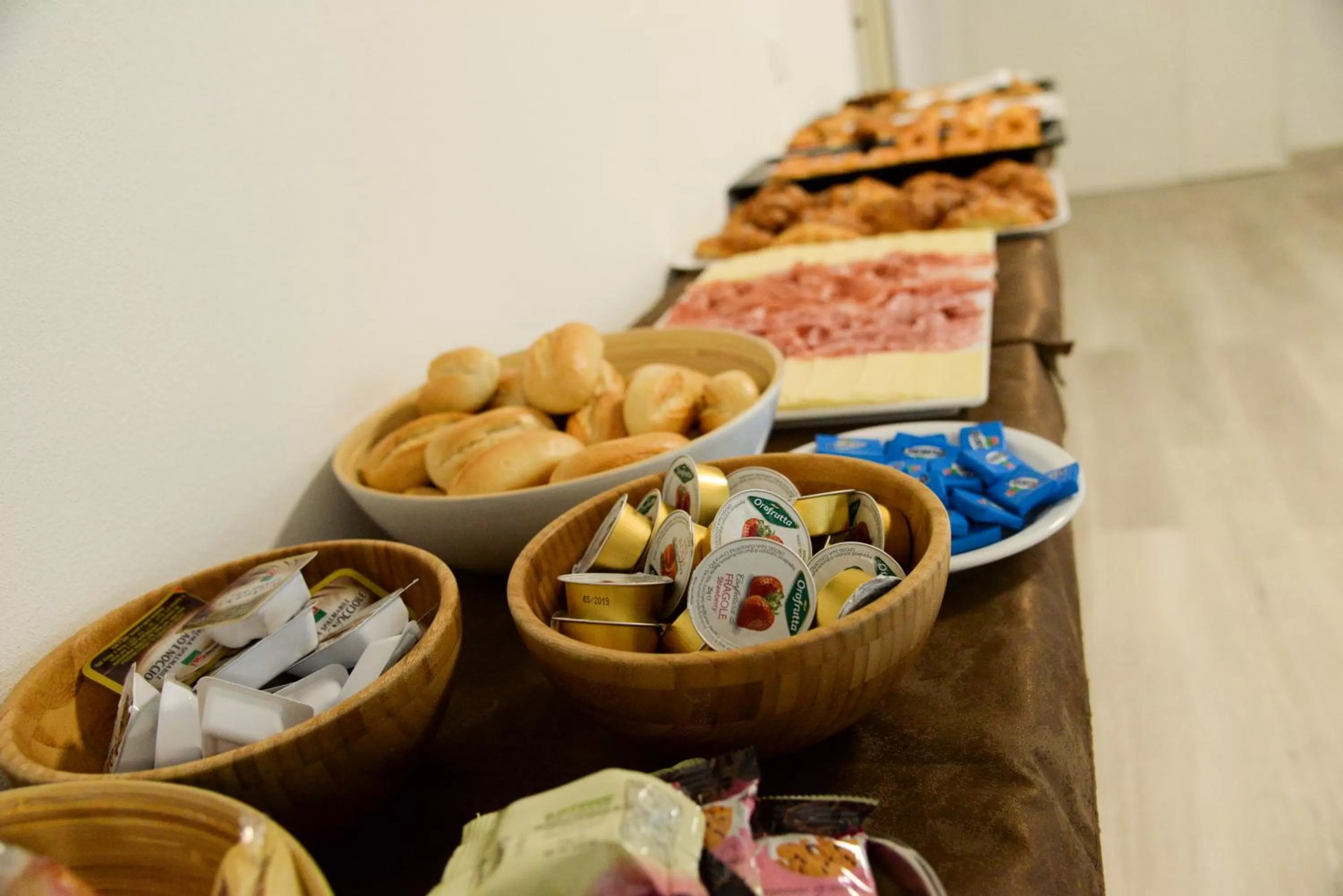 Breakfast in Infinity