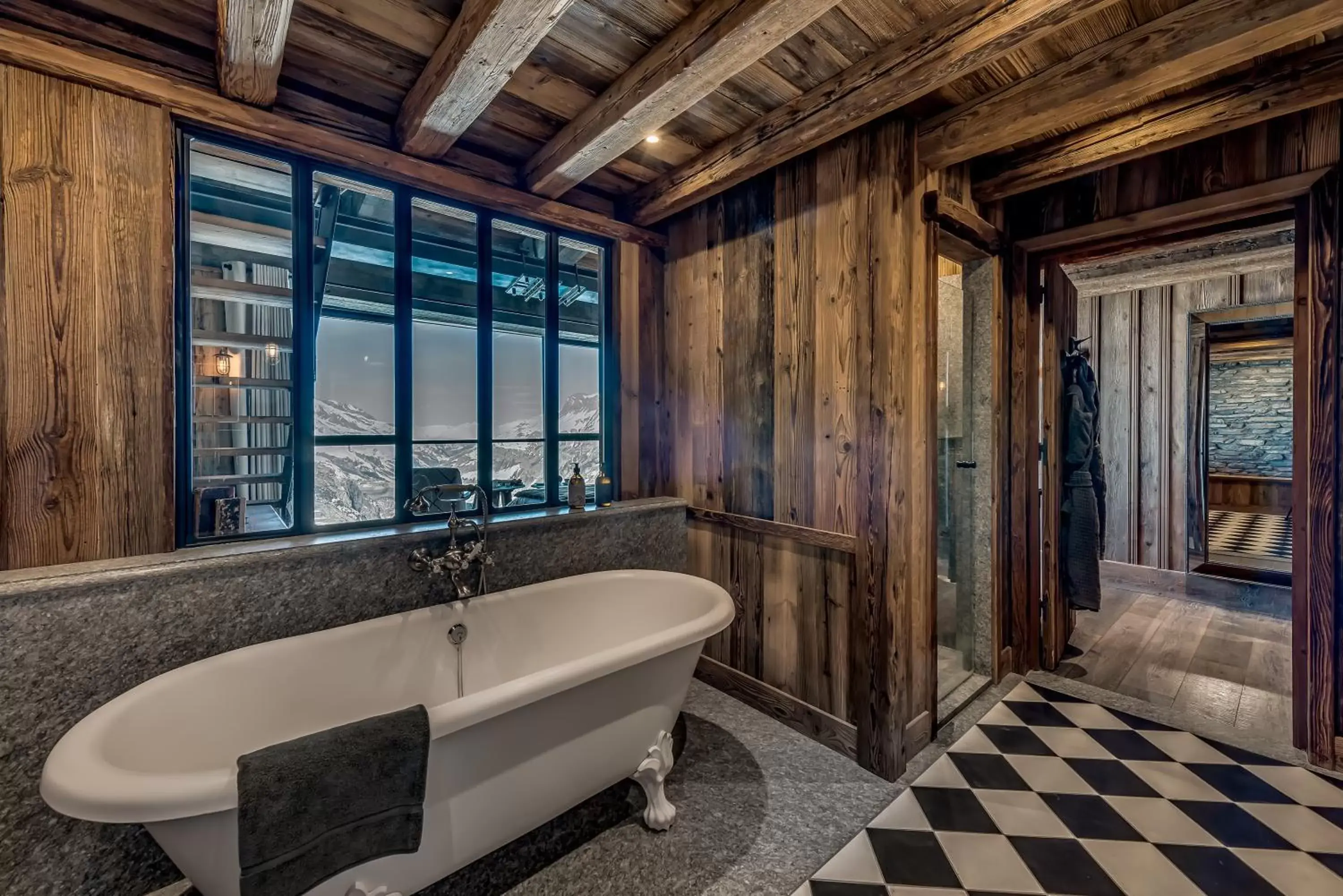 Bathroom in Le Refuge de Solaise - 2551 m Altitude