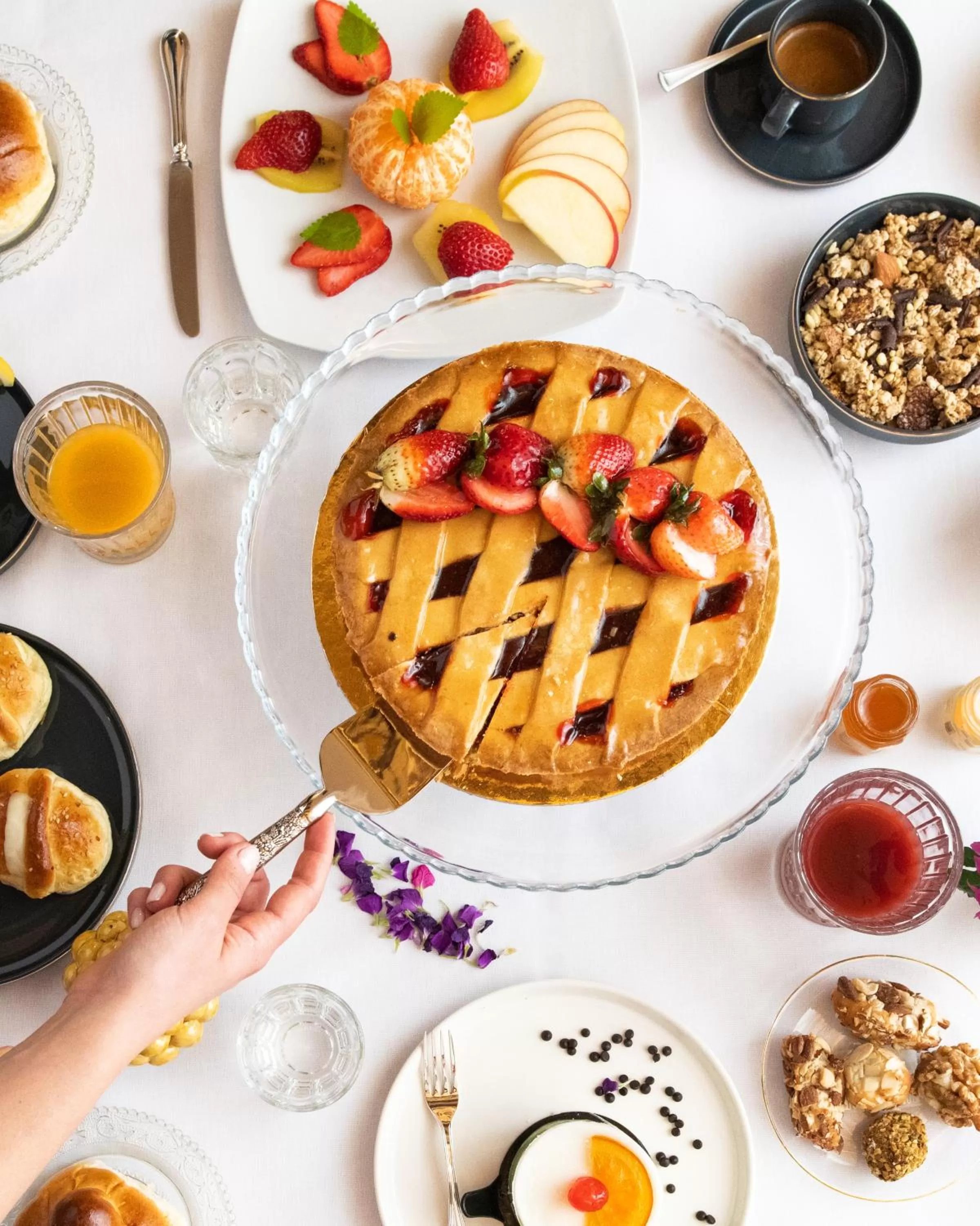 Continental breakfast in Moncada Suites & Apartments