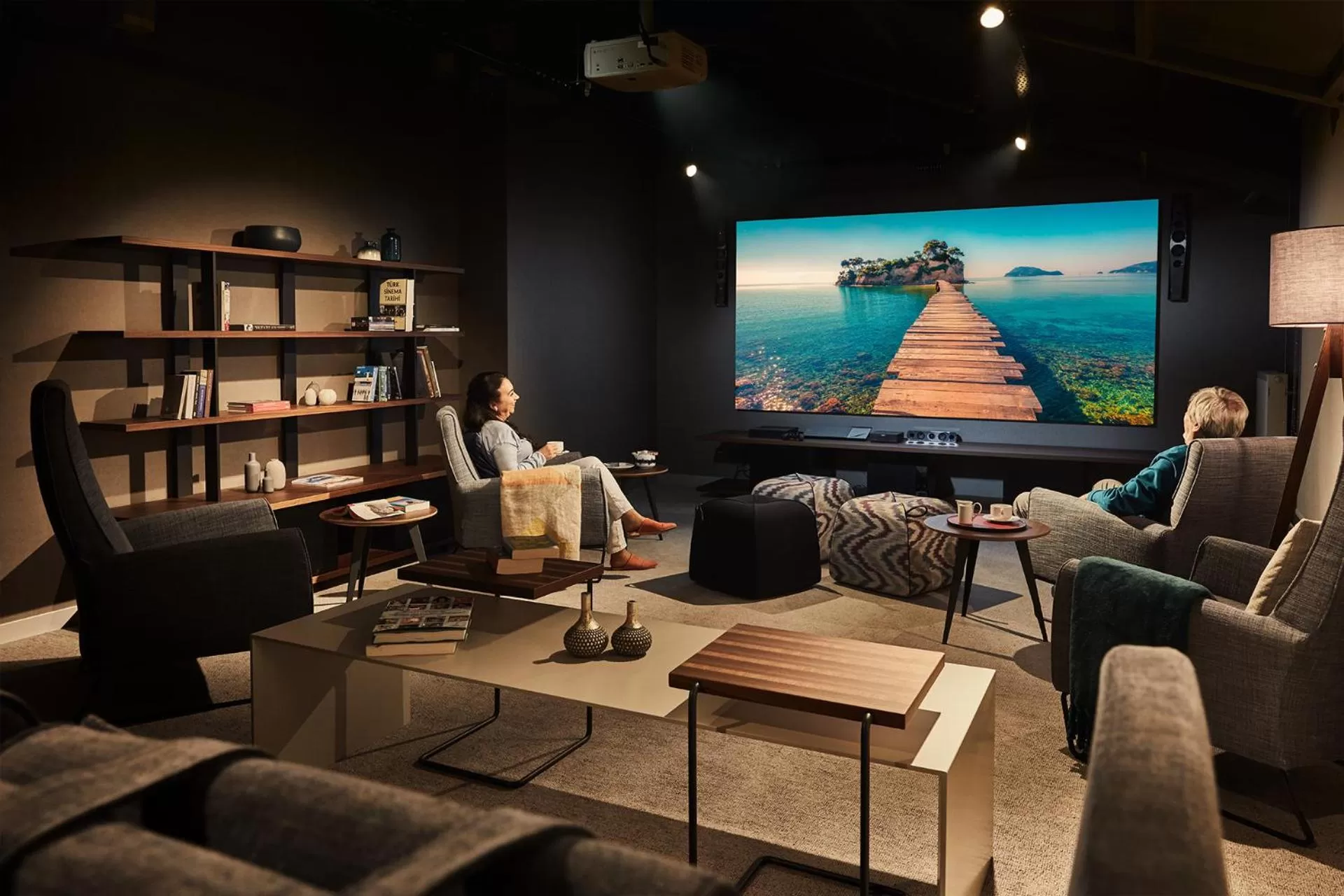 Communal lounge/ TV room in Antwell Suites