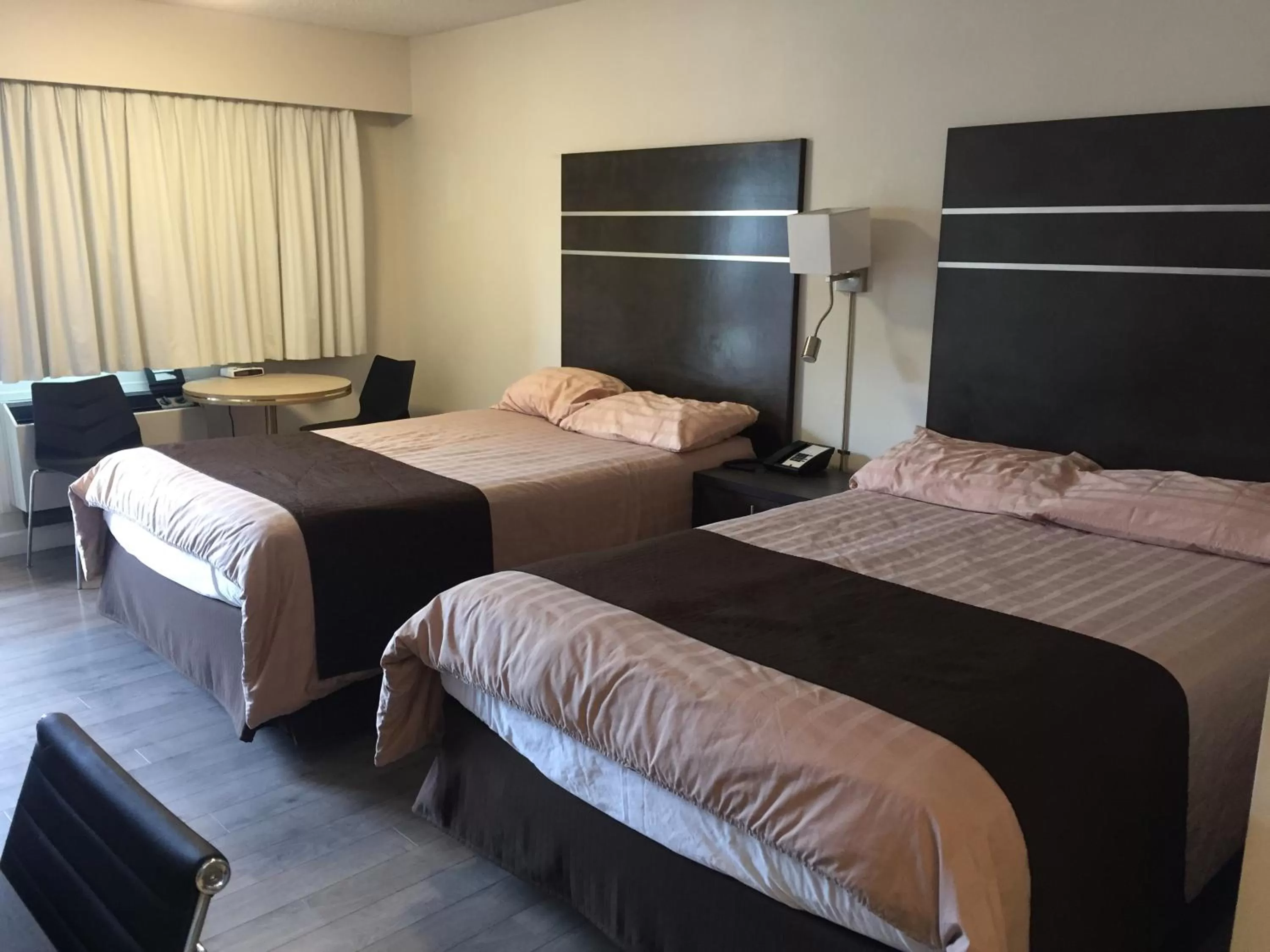 Bed in Bear Country Inn