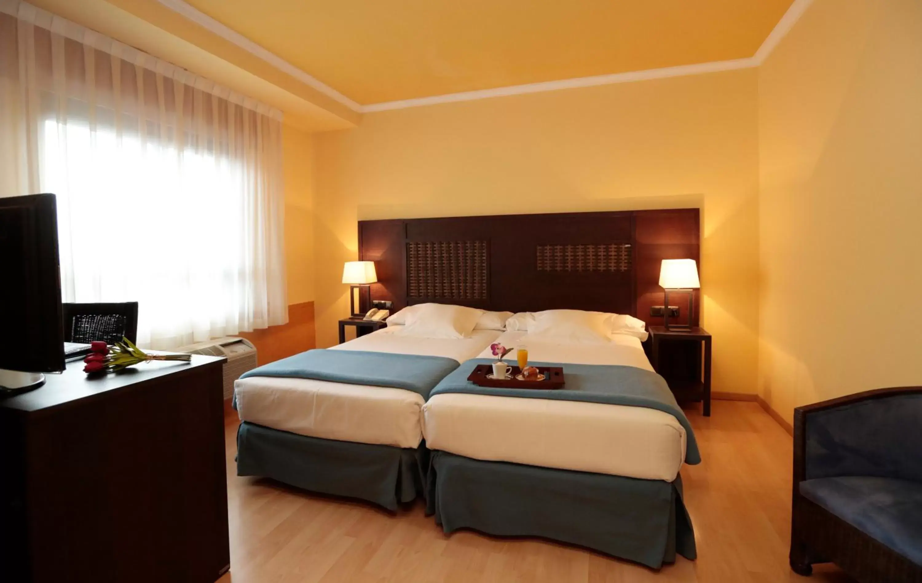 Bedroom, Bed in Hotel Spa Congreso