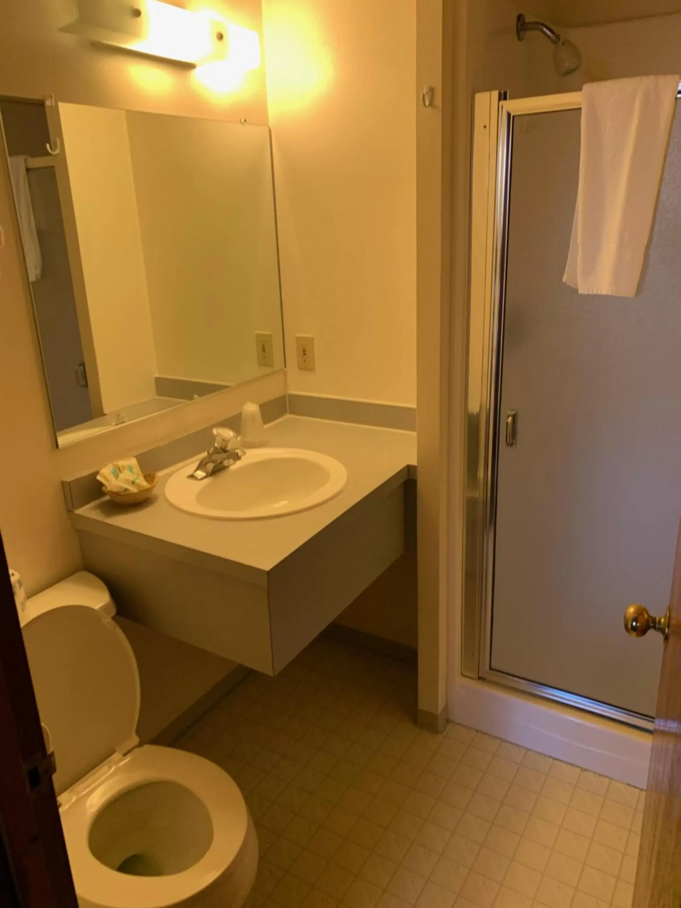 Curley's Resort & Dive Center Curley's Resort & Dive Center