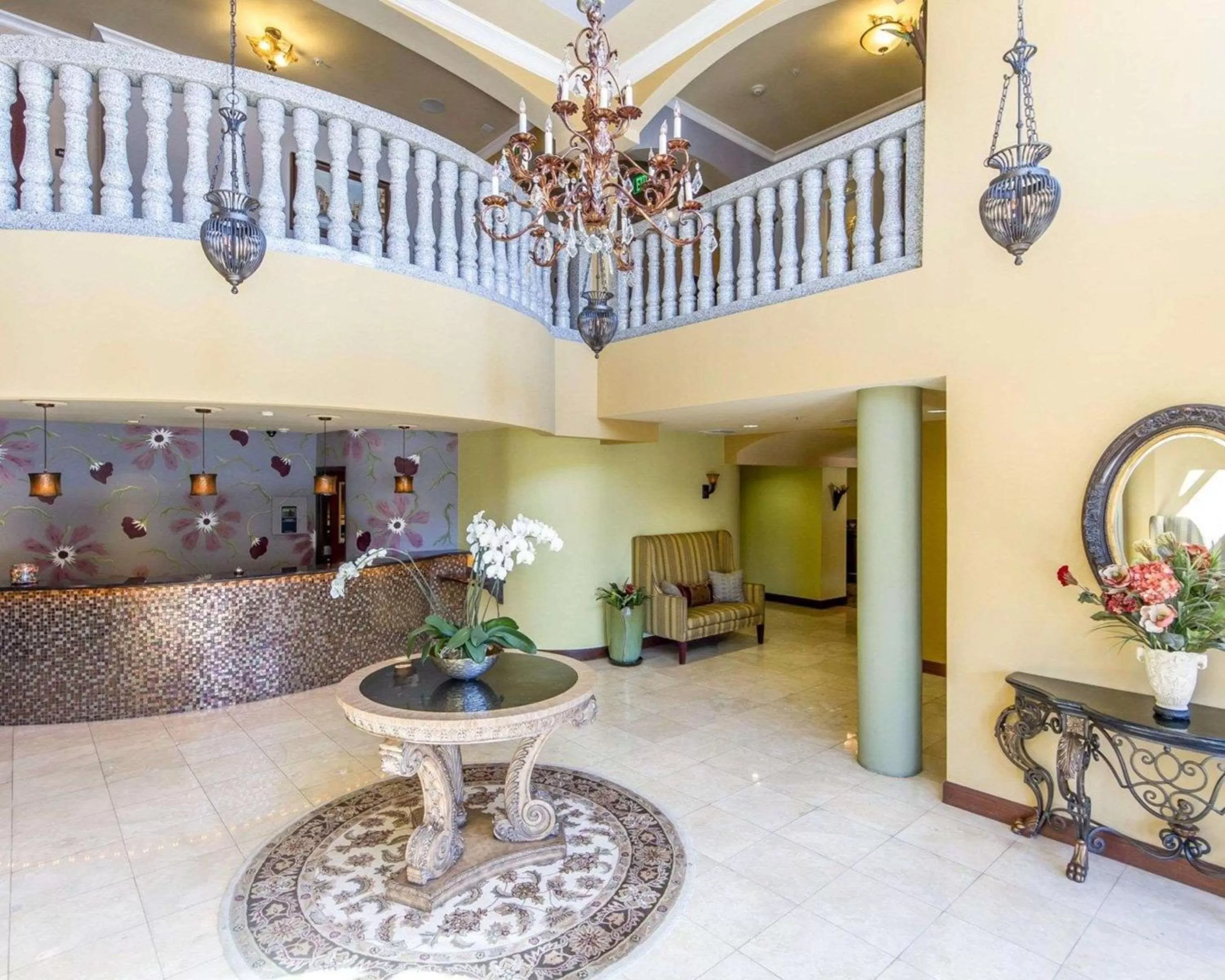 Lobby or reception in Villa Montes Hotel