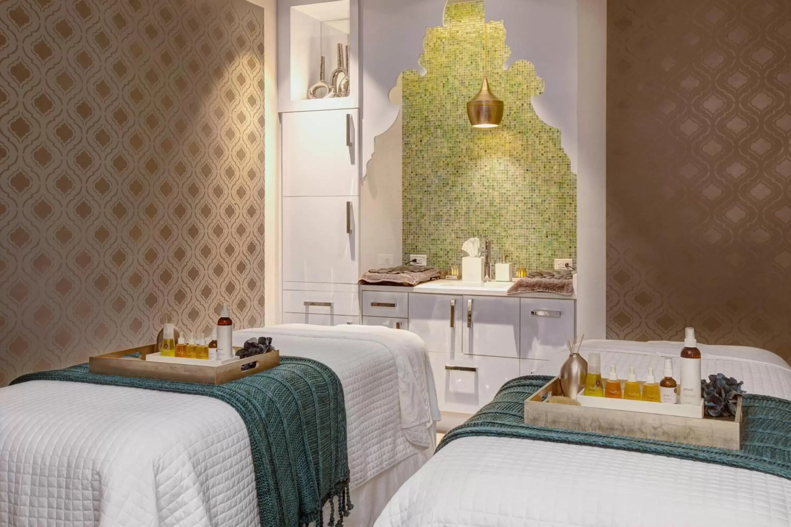 Spa and wellness centre/facilities, Bed in Casa Monica Resort & Spa, Autograph Collection