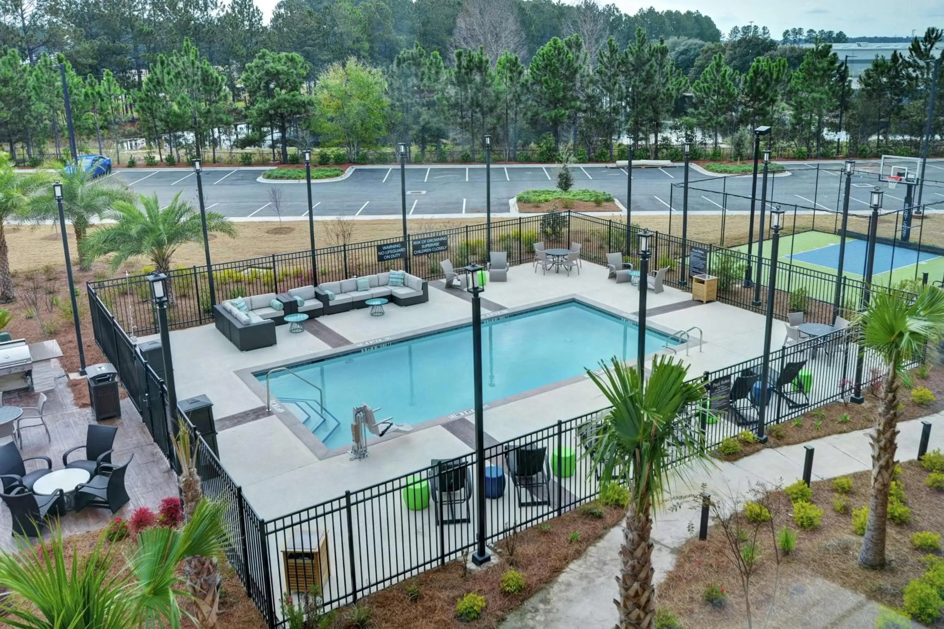 Property building, Pool View in Homewood Suites By Hilton Savannah Airport