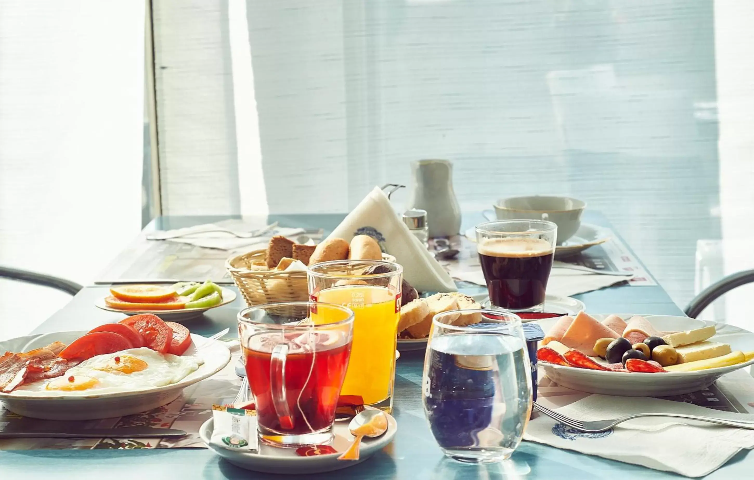 Breakfast in Continental Drobeta Turnu Severin Breakfast in Continental Drobeta Turnu Severin