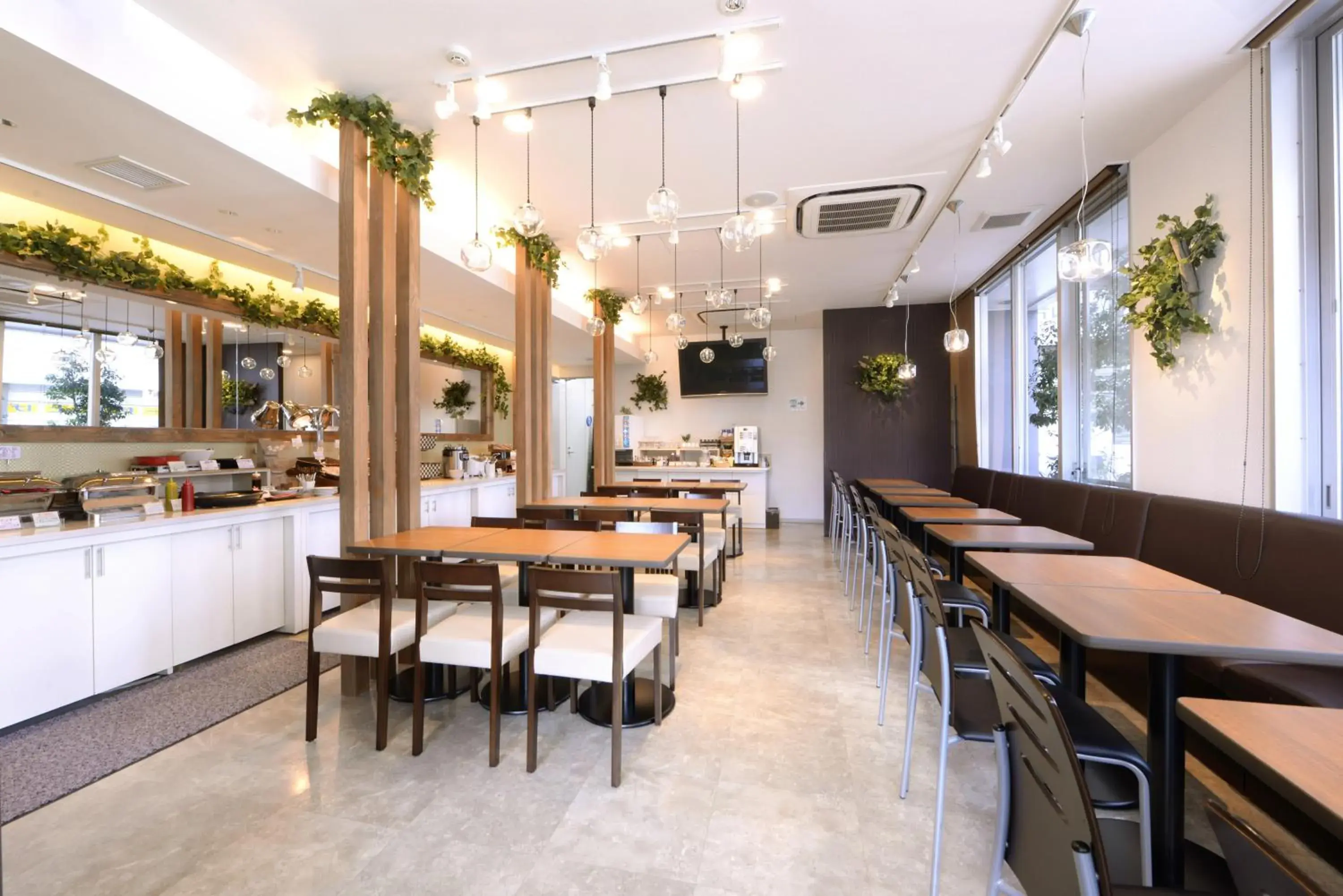 Lounge or bar, Restaurant/Places to Eat in Vessel Inn Hiroshima Ekimae