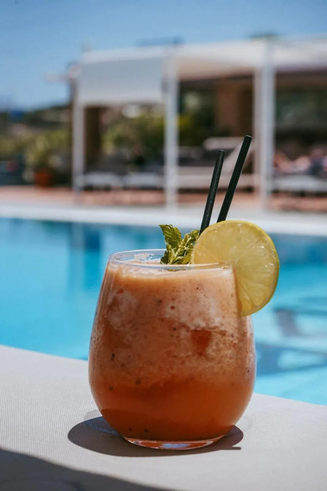 Food and drinks in Faedra Beach