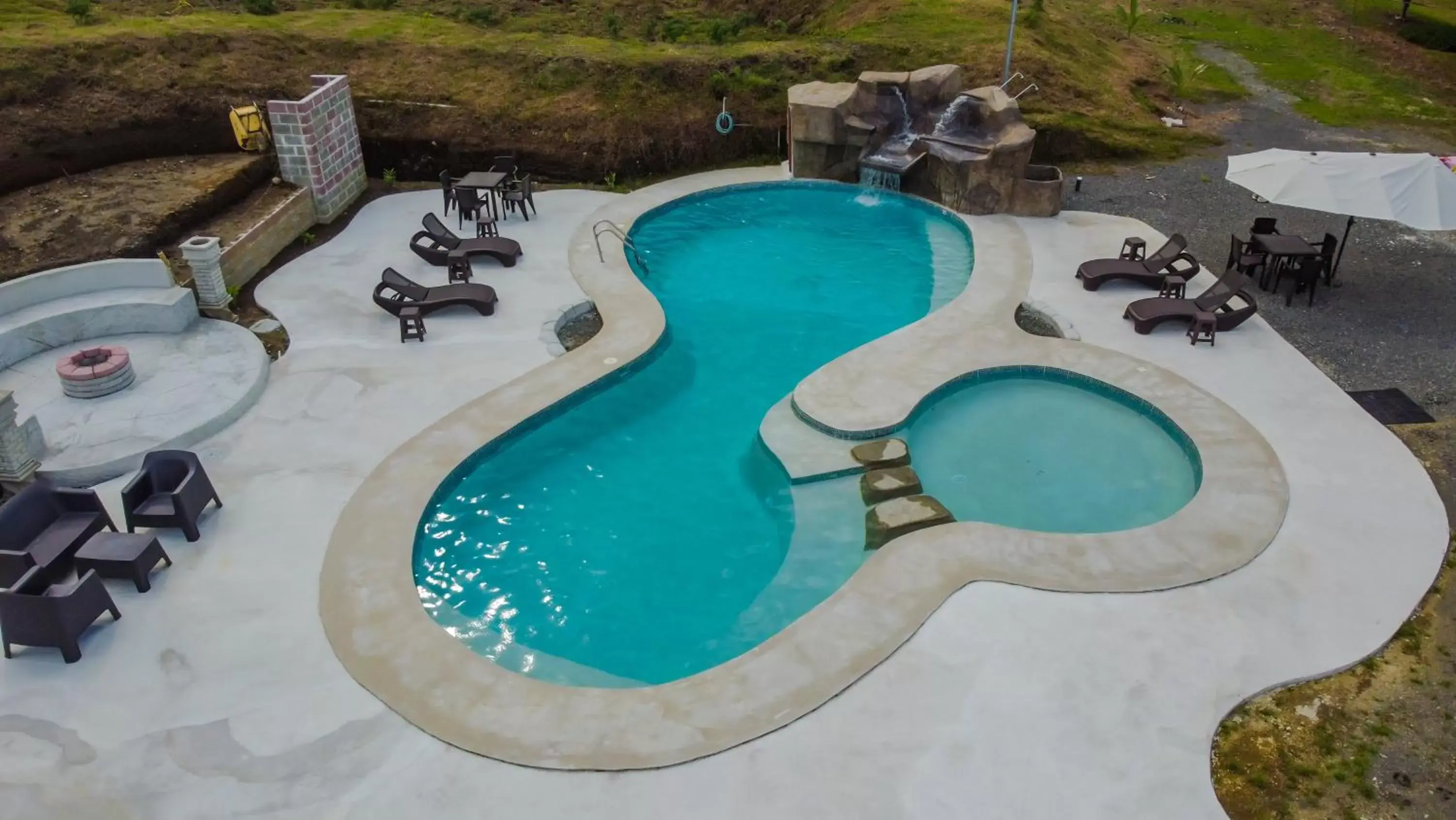 Pool View in Confort Arenal