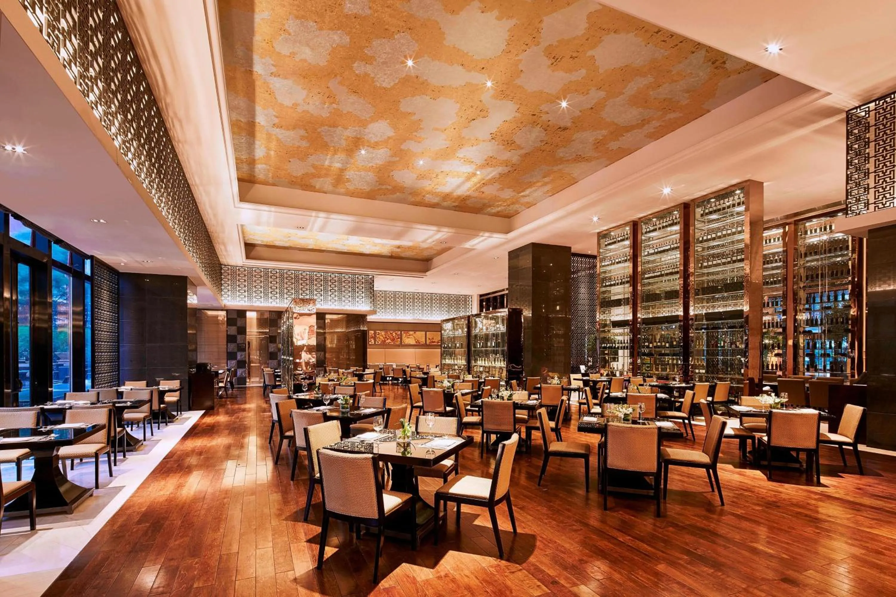 Restaurant/places to eat in The Westin Wuhan Wuchang